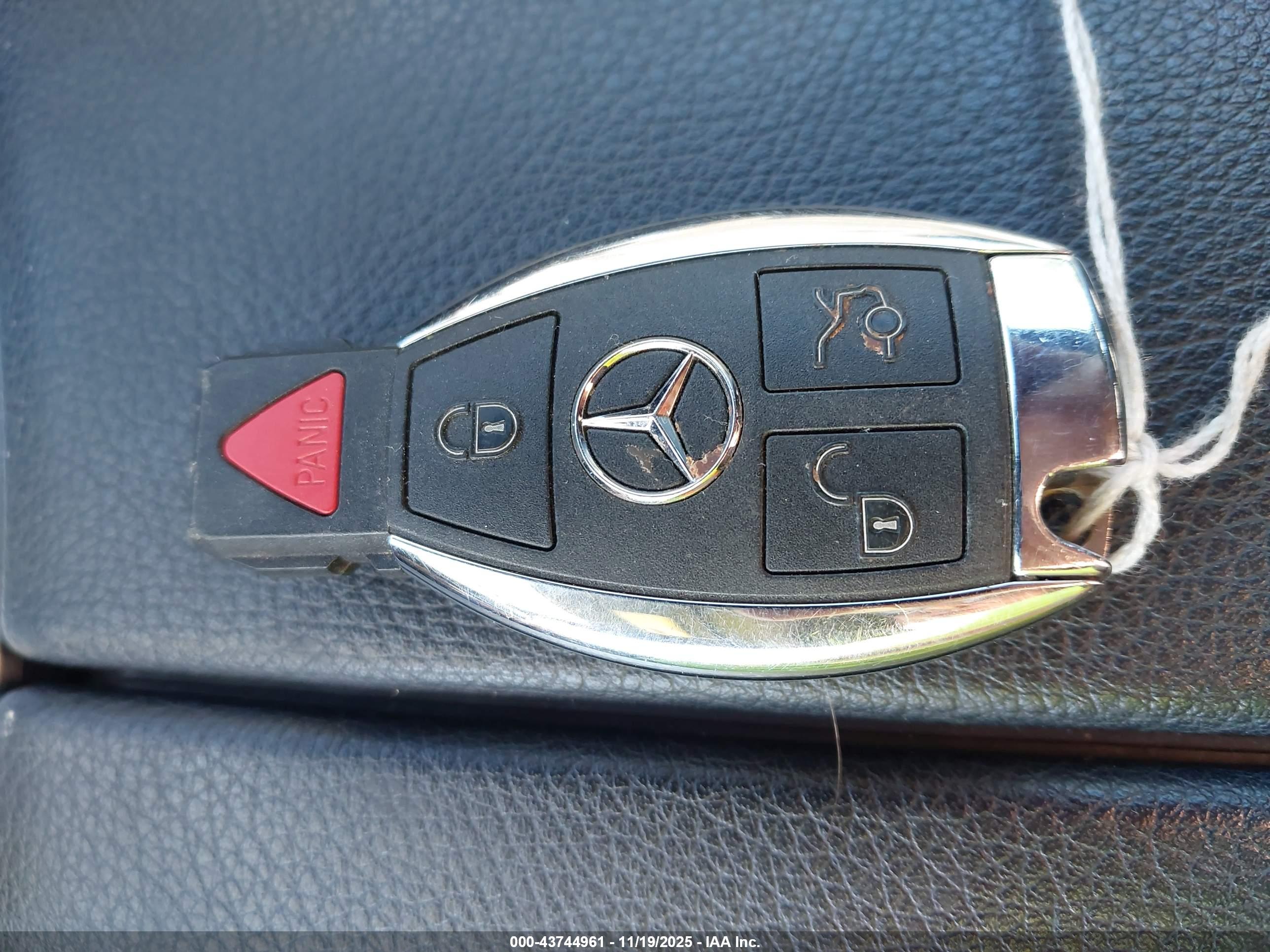 MERCEDES-BENZ C image 11