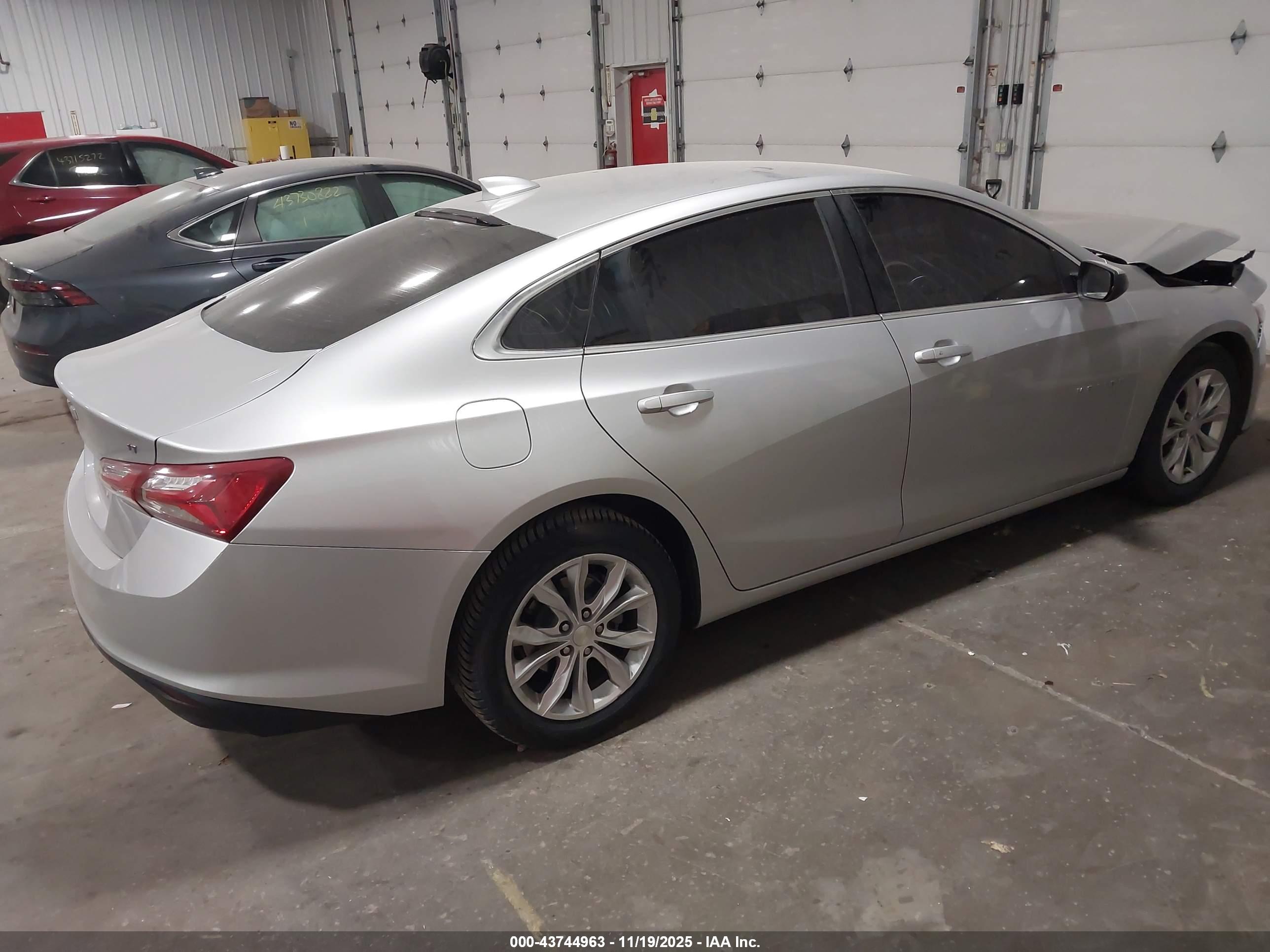 CHEVROLET MALIBU image 4