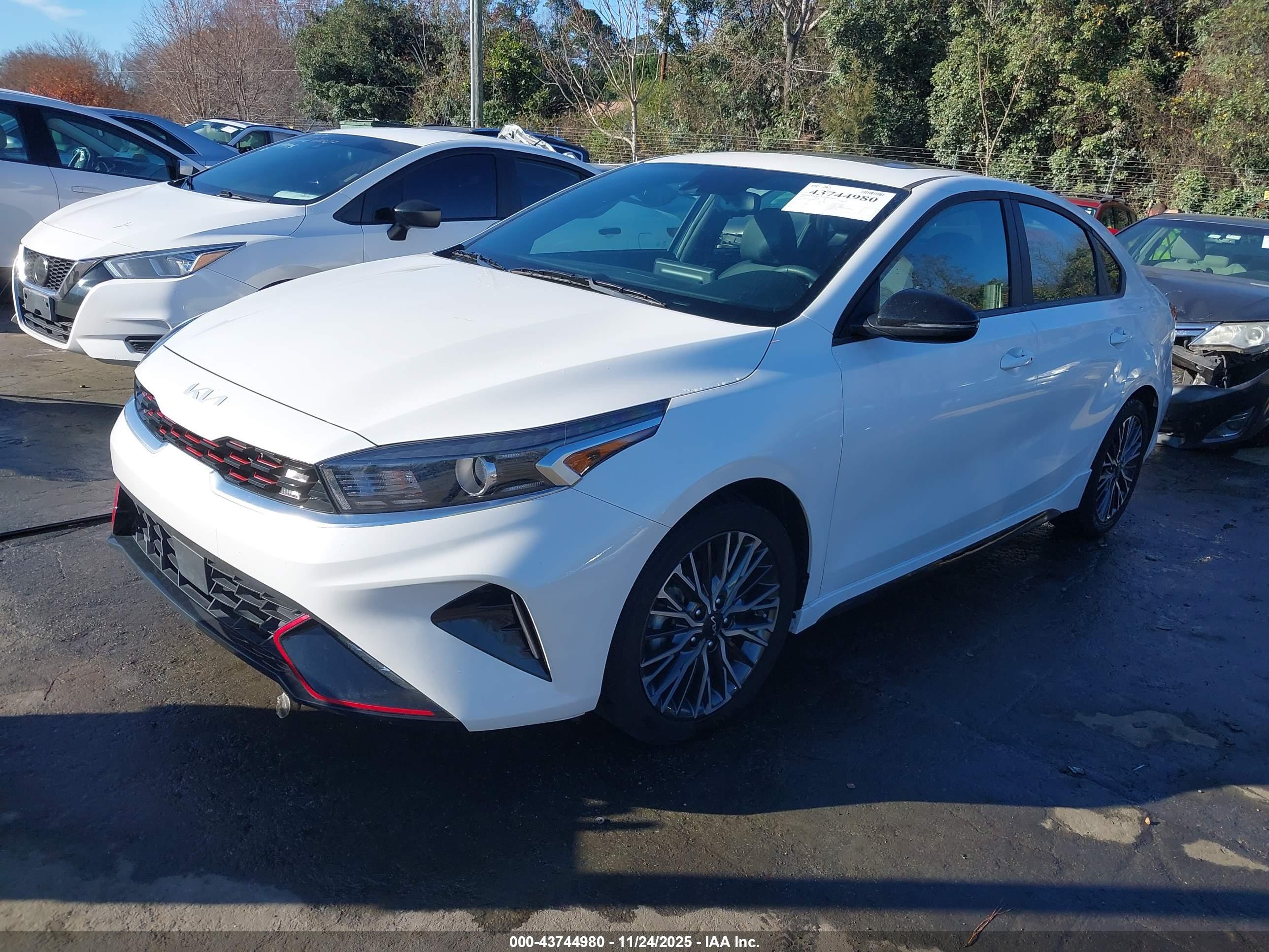 KIA FORTE image 2