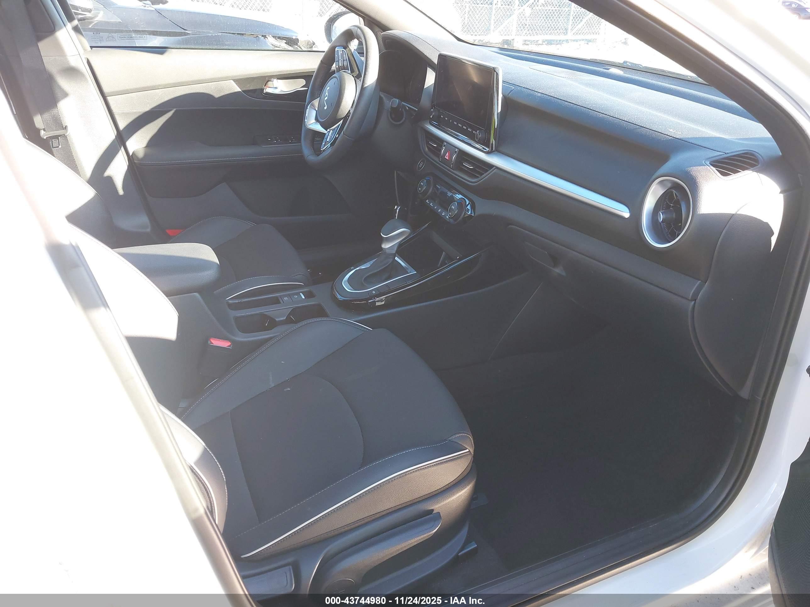 KIA FORTE image 5