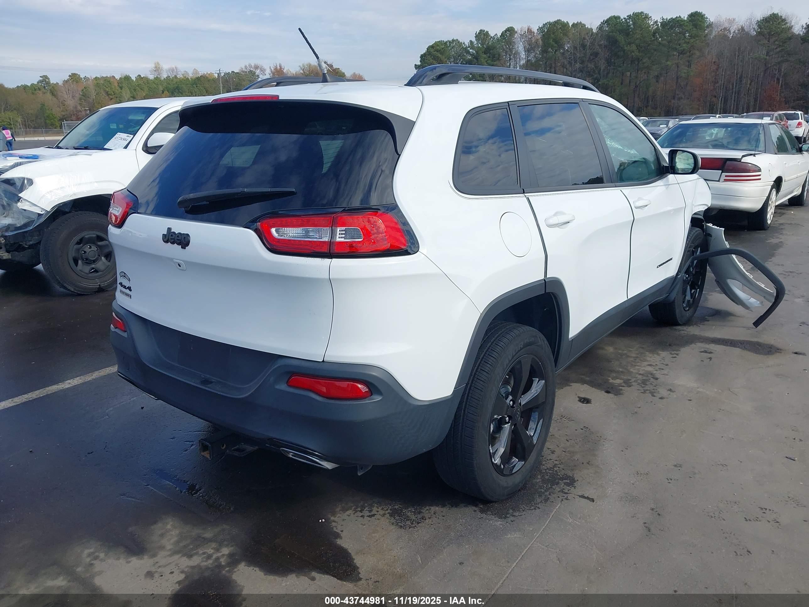JEEP CHEROKEE image 4