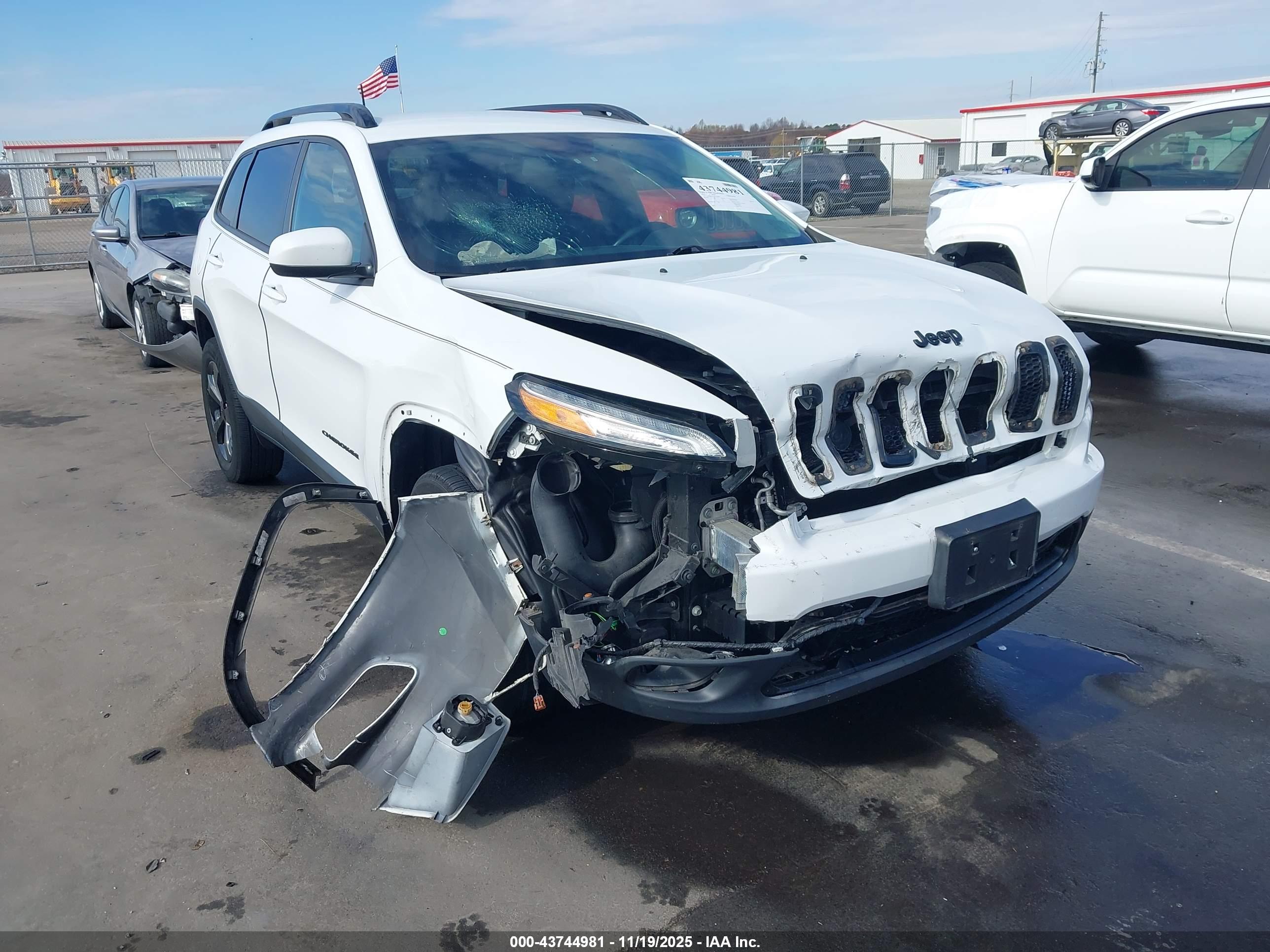 JEEP CHEROKEE image 6