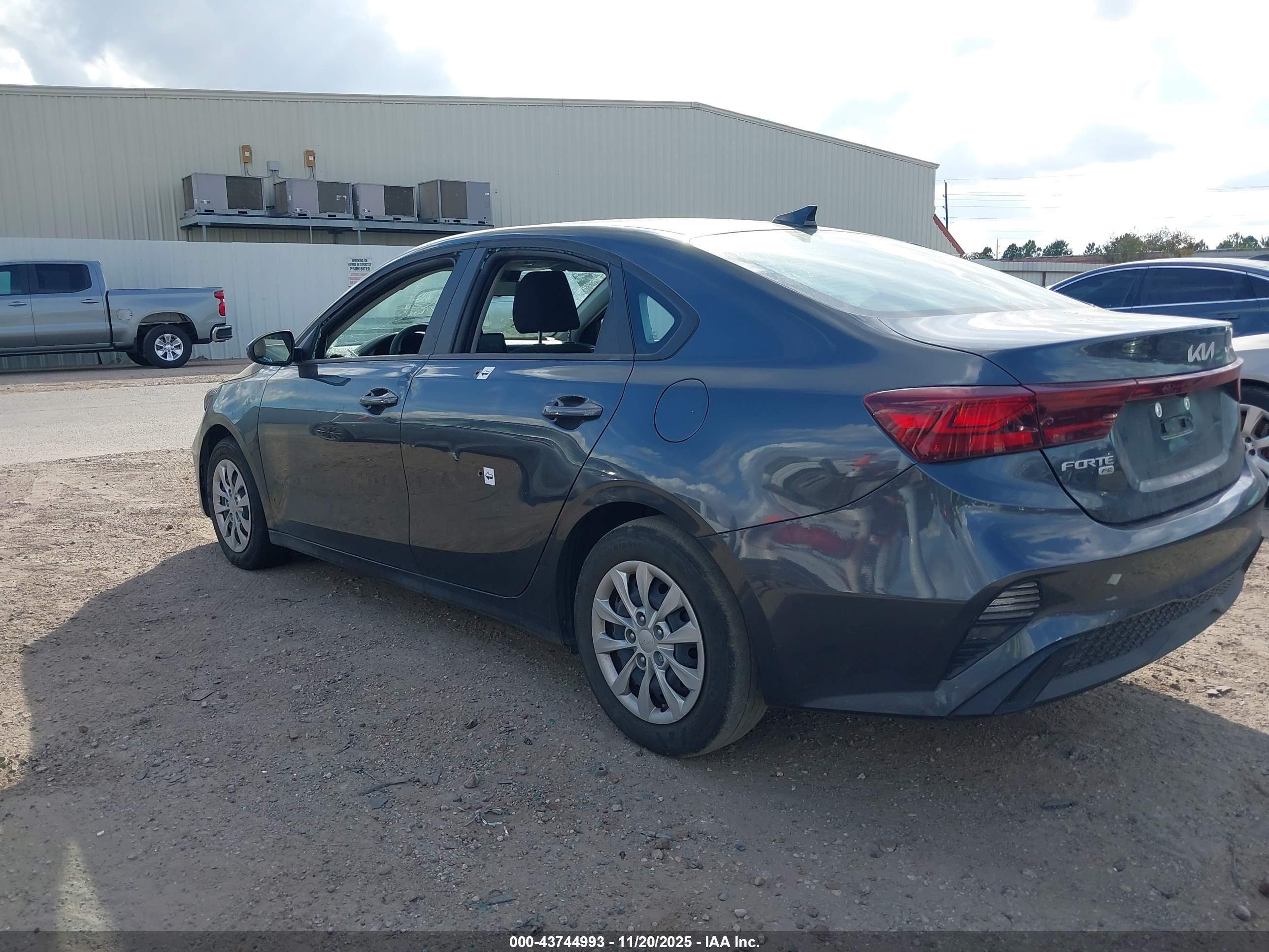 KIA FORTE image 3