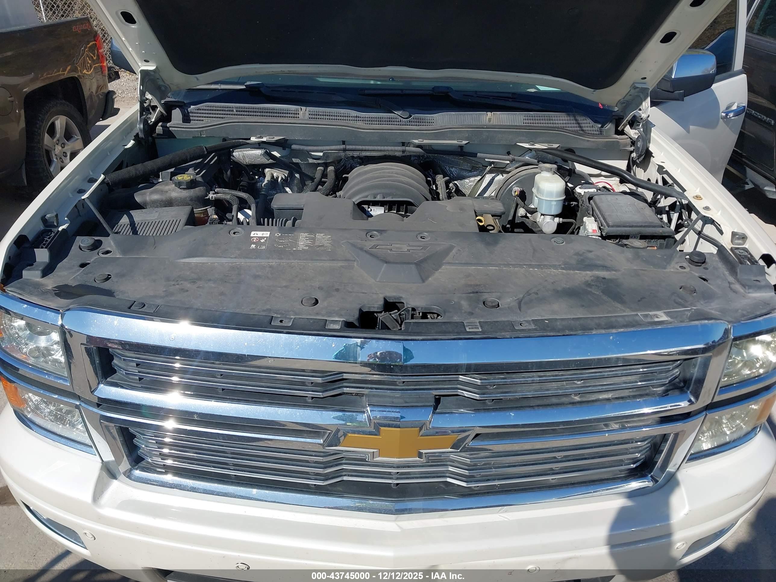 CHEVROLET SILVERADO image 10