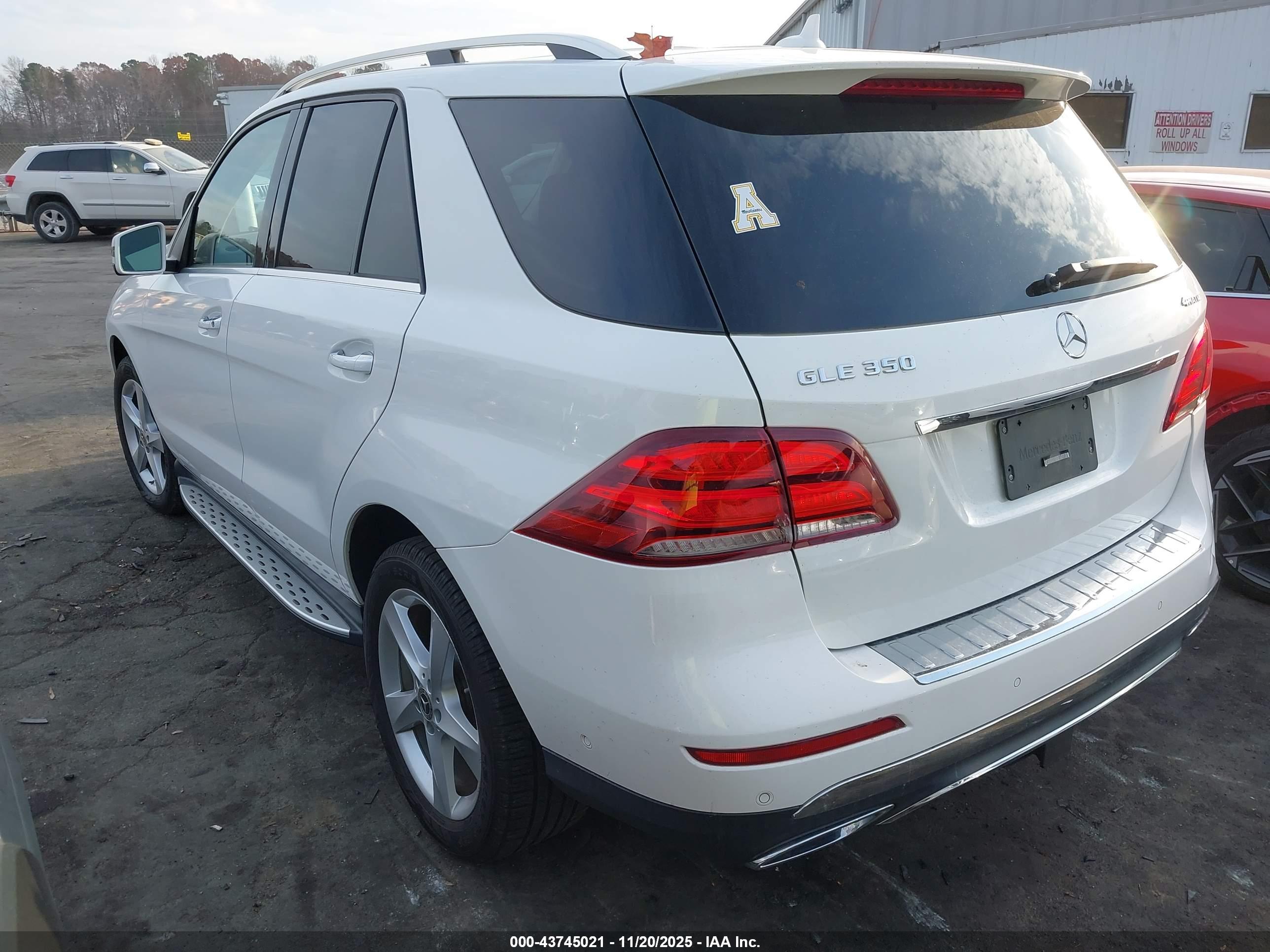 MERCEDES-BENZ GLE image 3