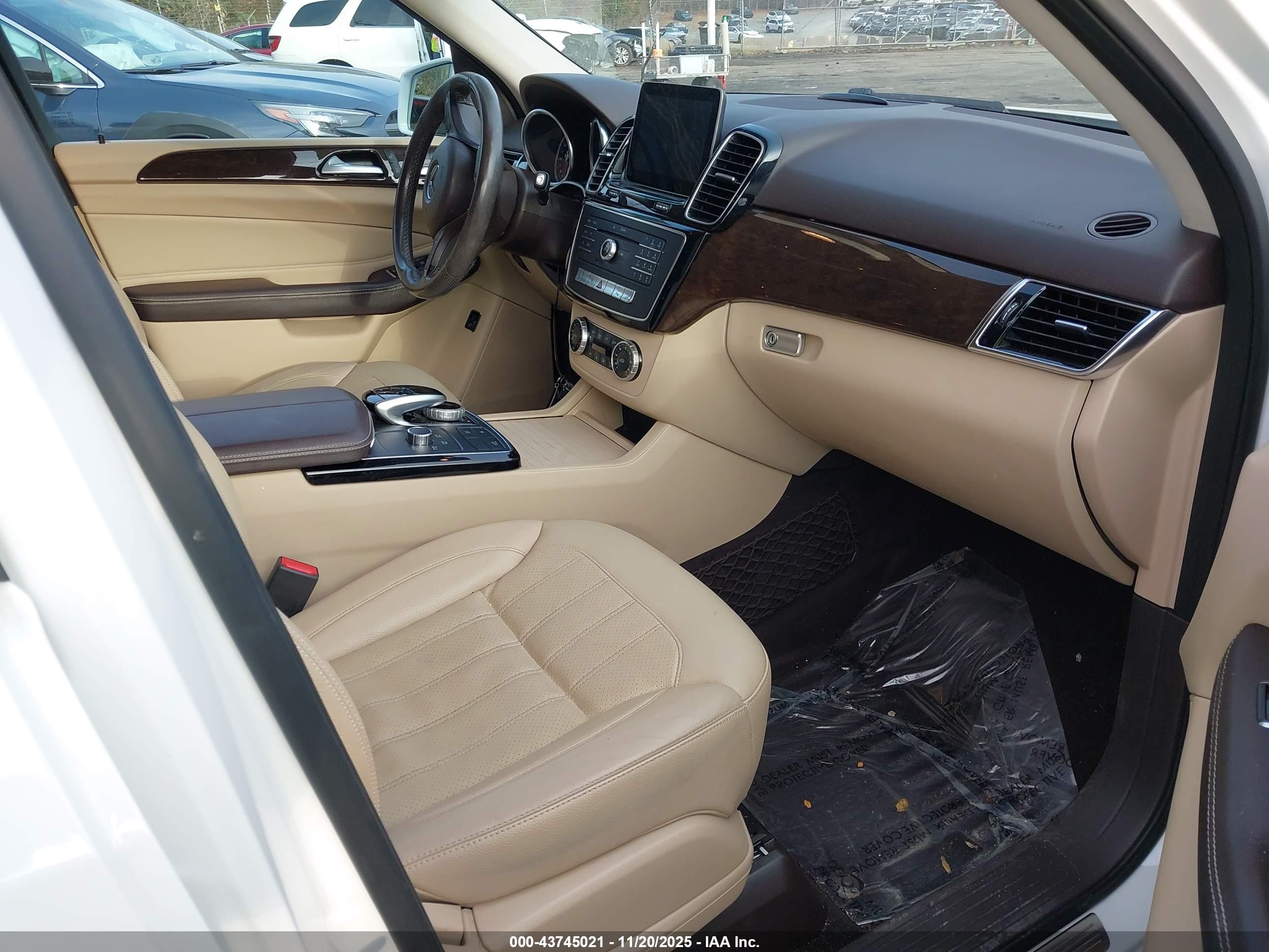 MERCEDES-BENZ GLE image 5
