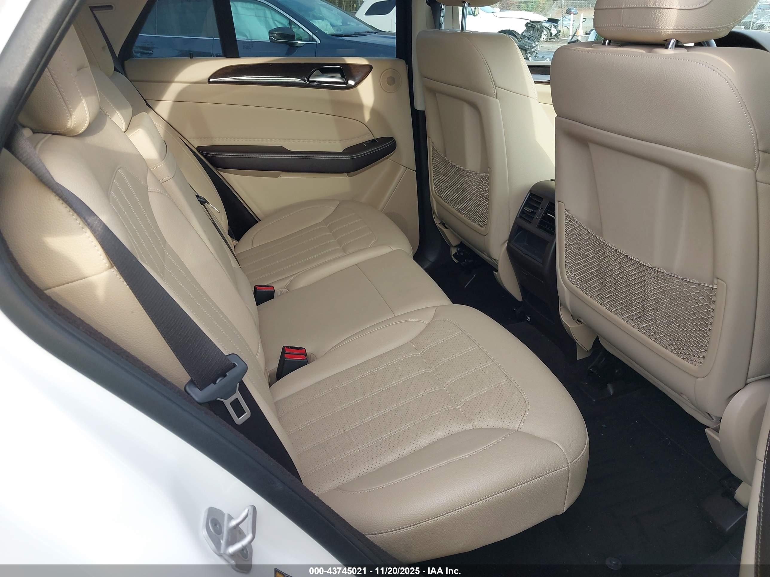 MERCEDES-BENZ GLE image 8