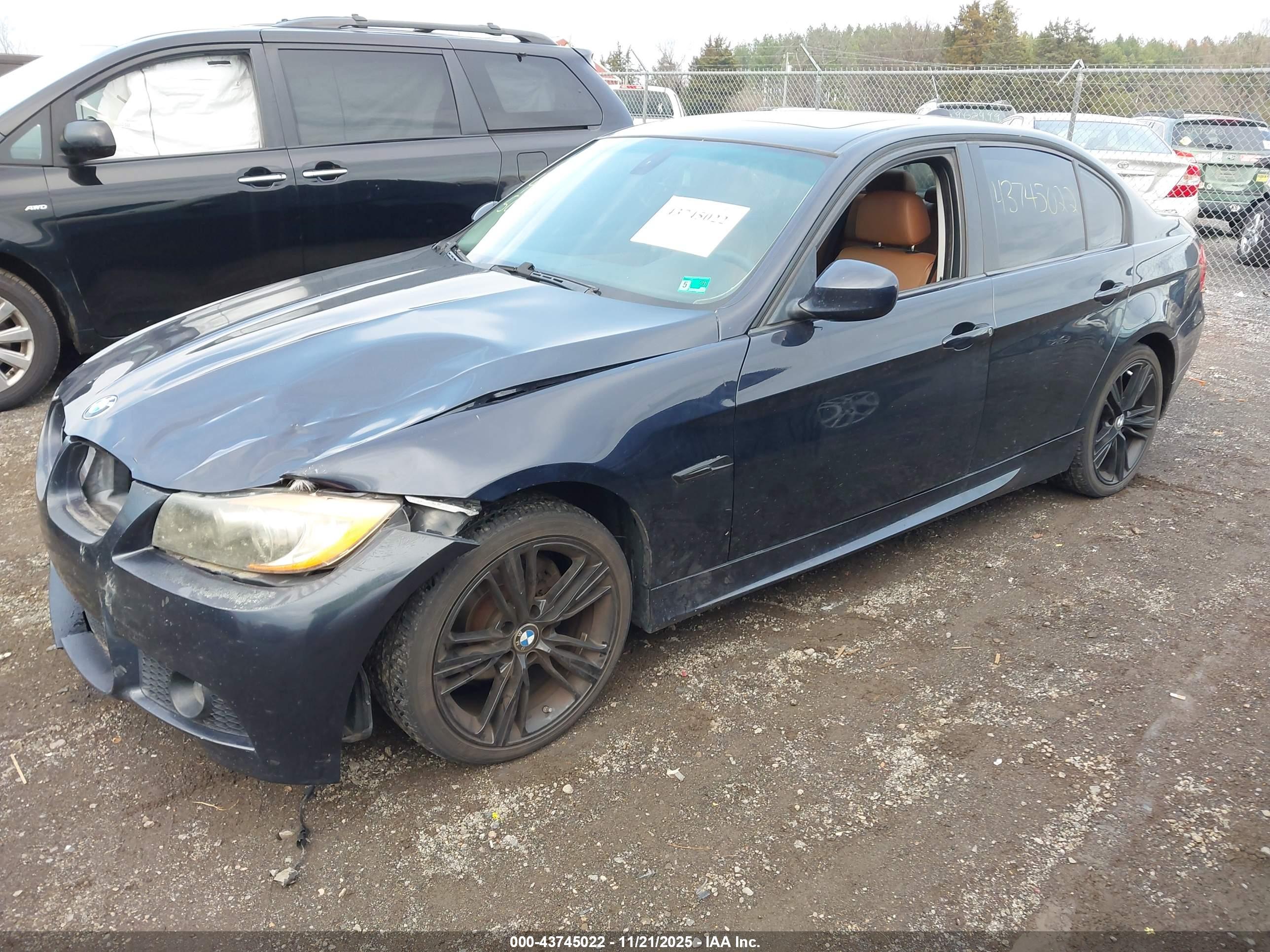BMW 328XI image 2