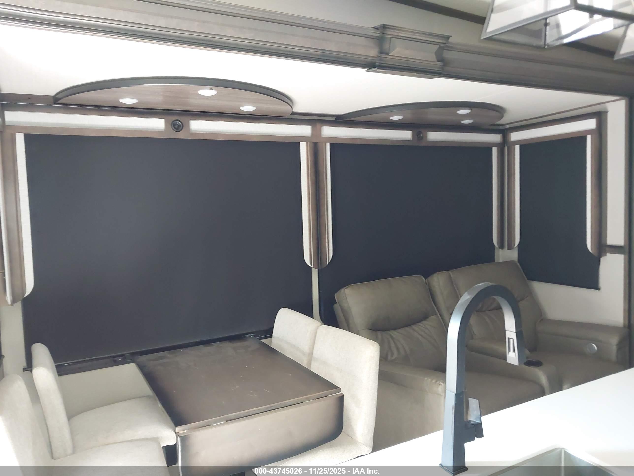 GRAND DESIGN image 10