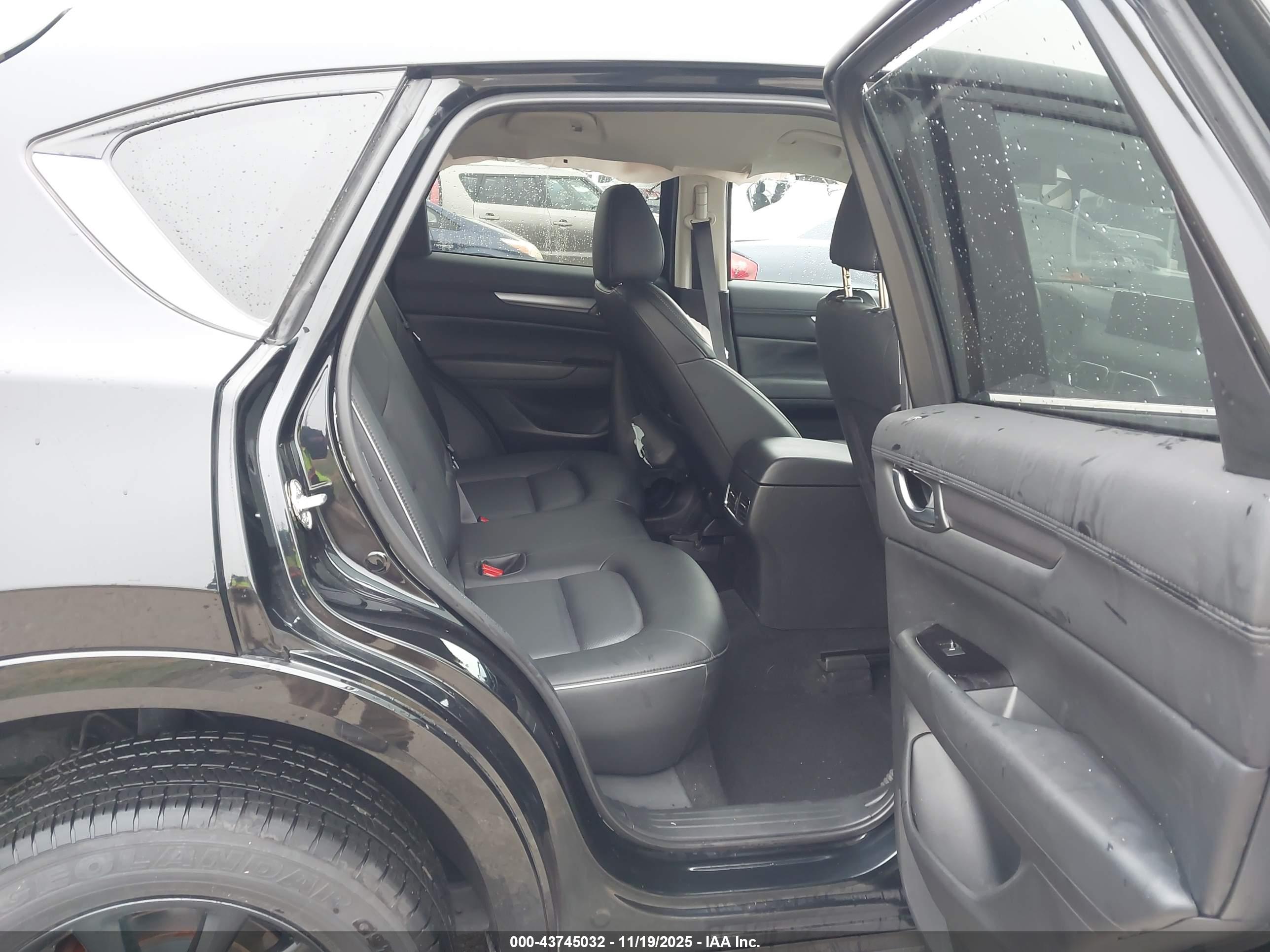 MAZDA CX-5 image 8