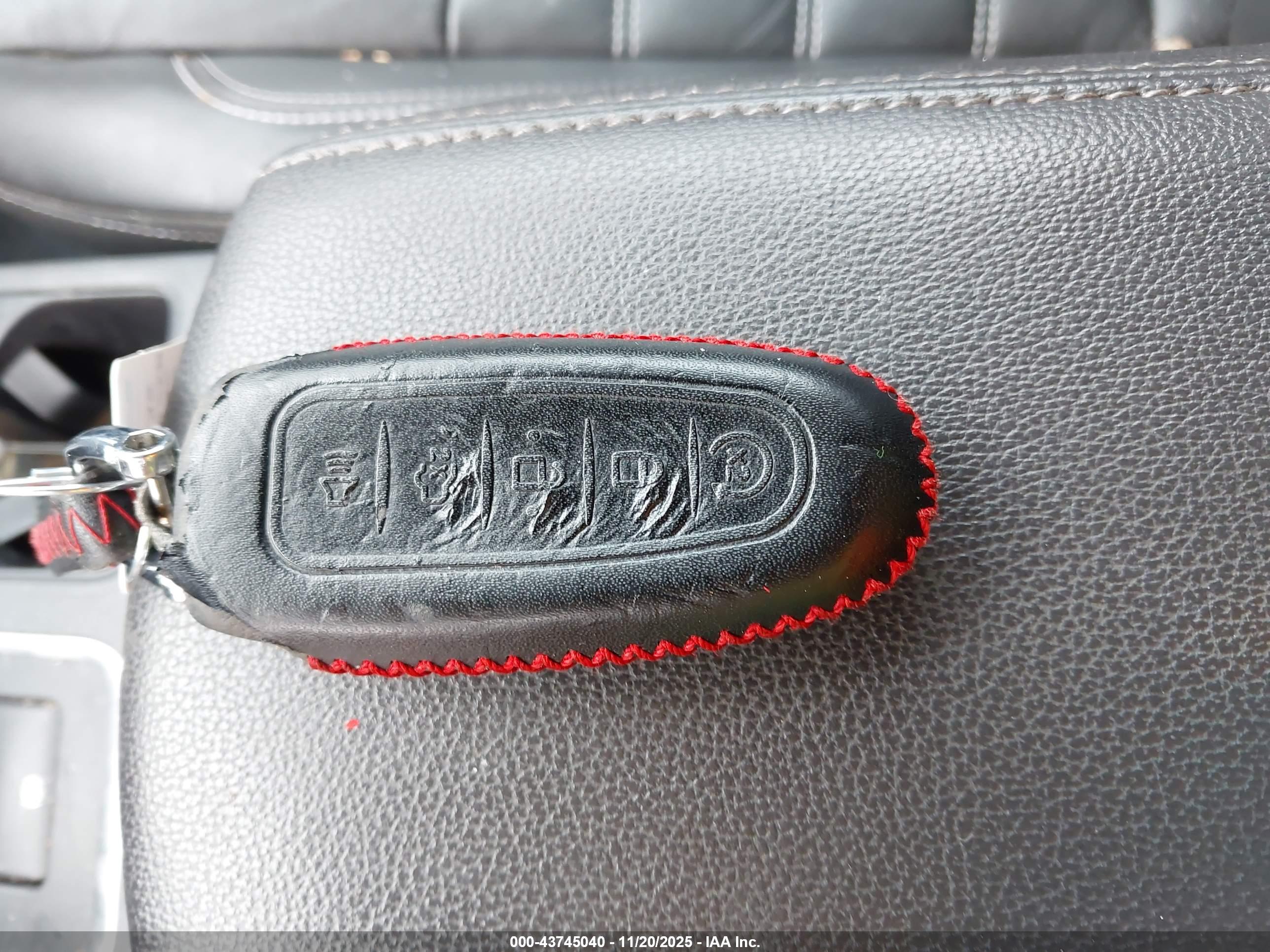 FORD ESCAPE image 11