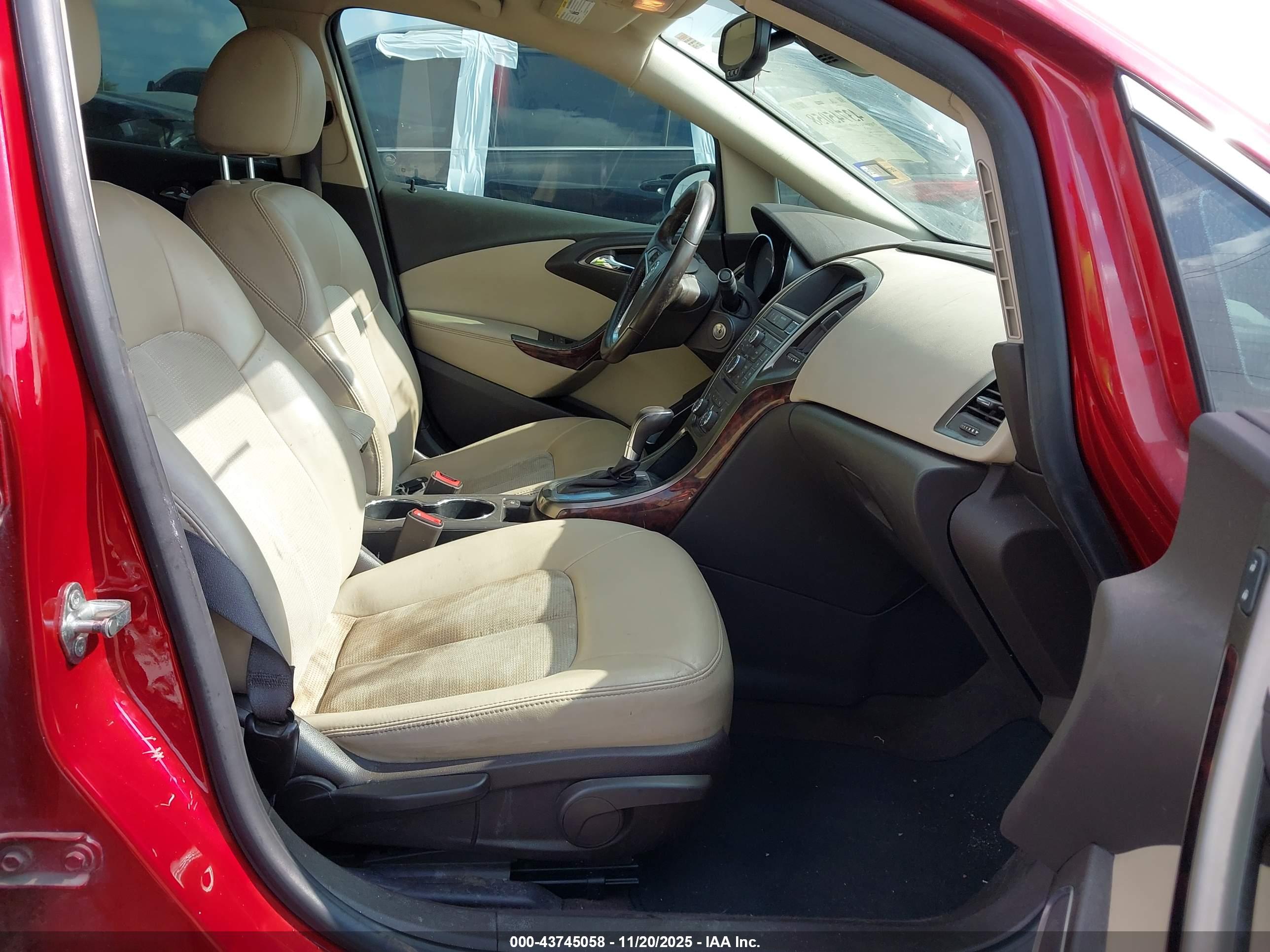 BUICK VERANO image 5