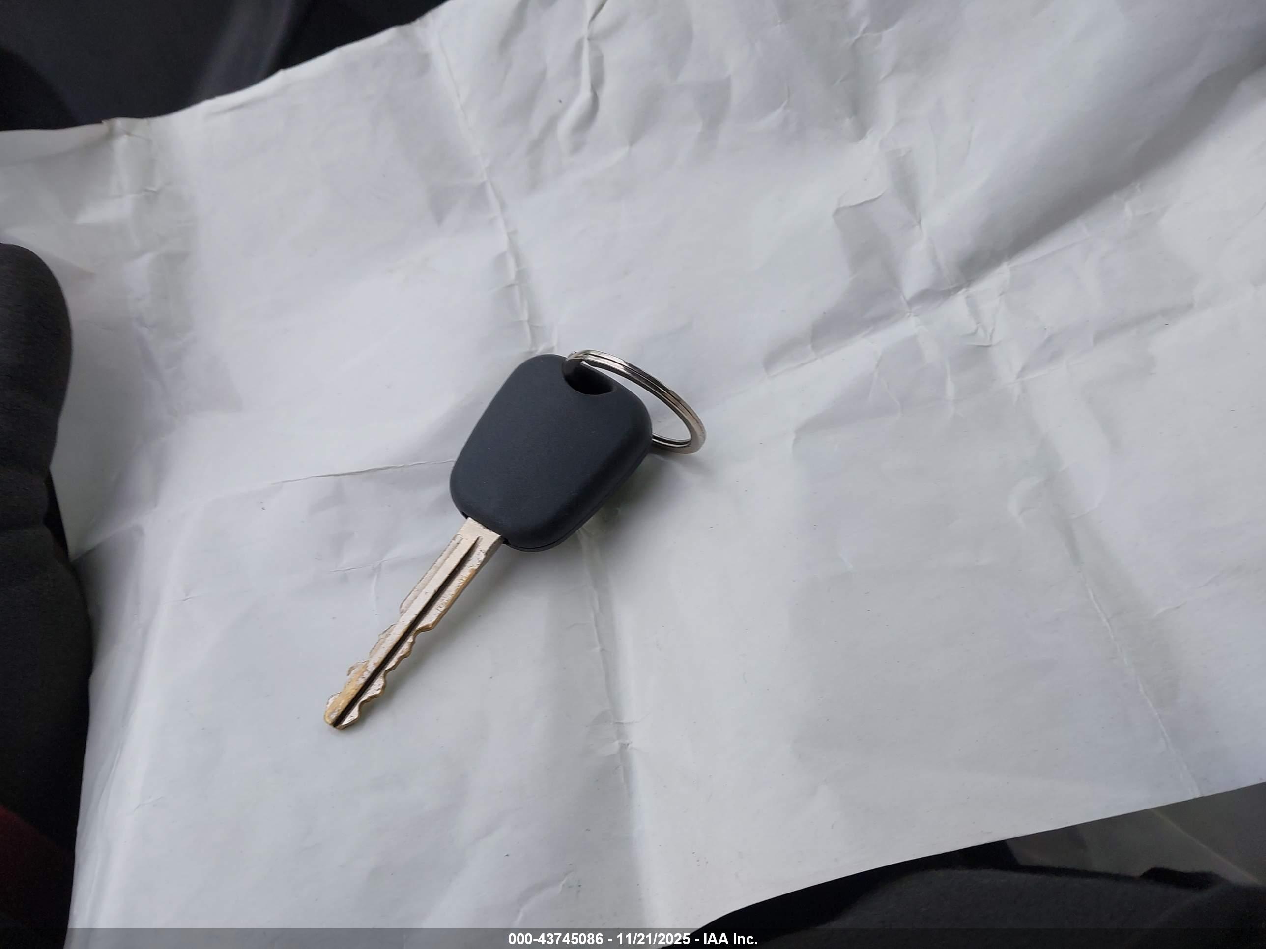 TOYOTA YARIS image 11