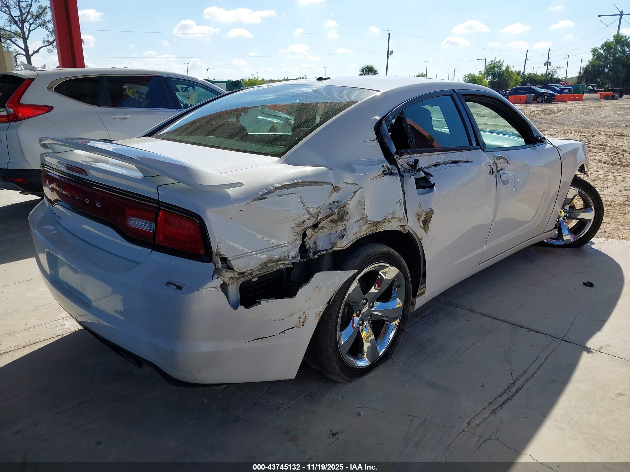 DODGE CHARGER image 4