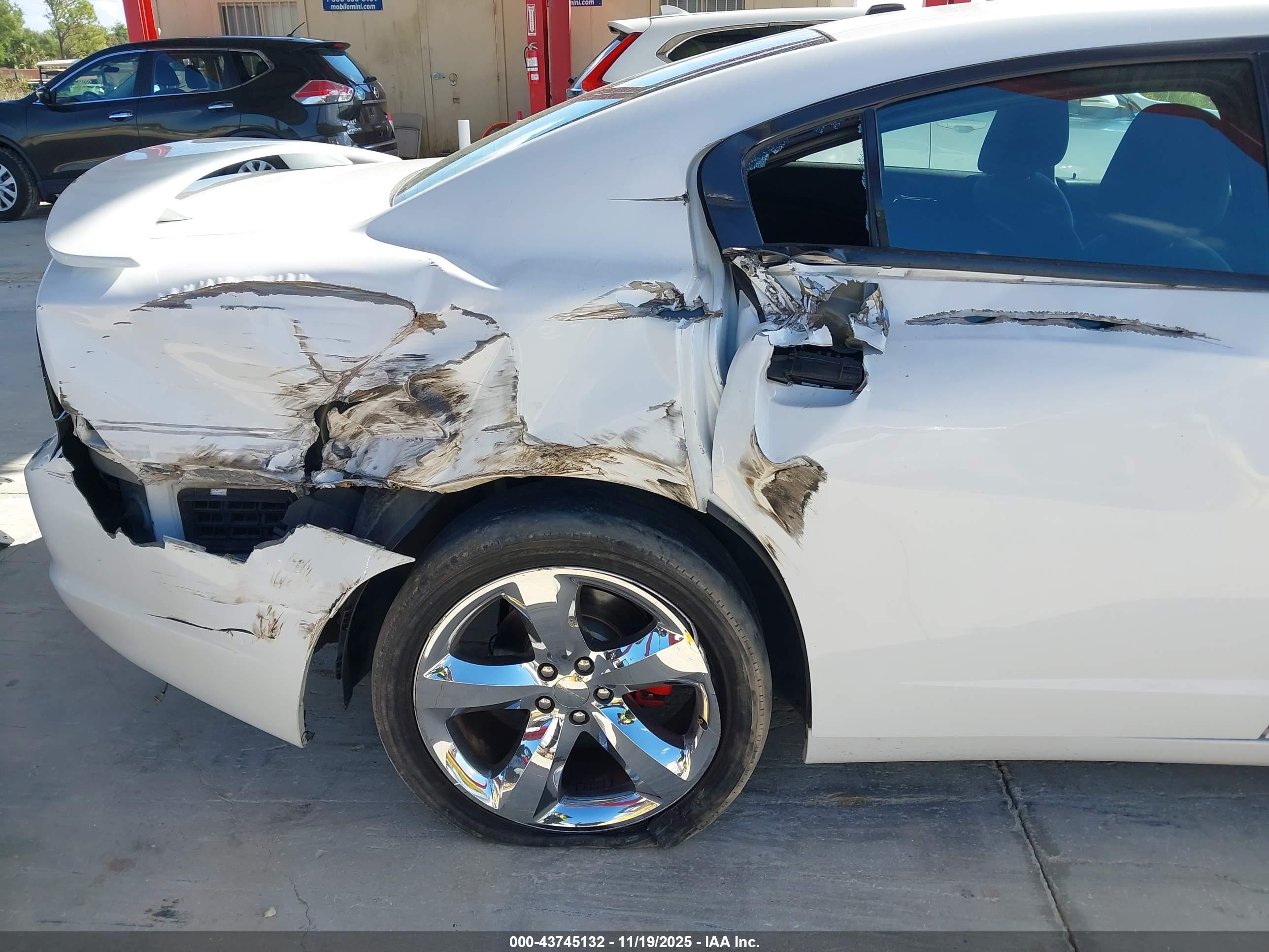 DODGE CHARGER image 6