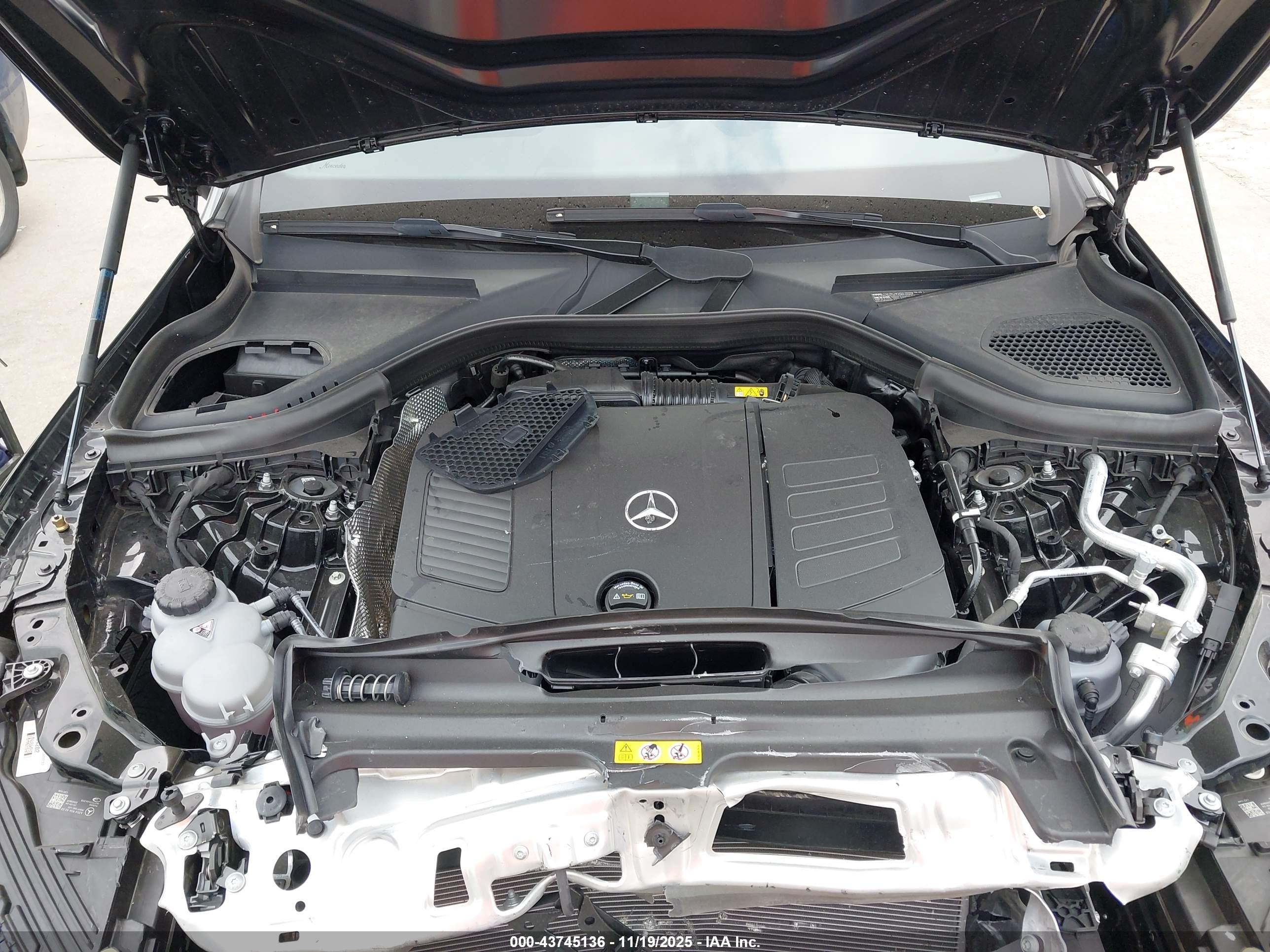 MERCEDES-BENZ GLC image 10