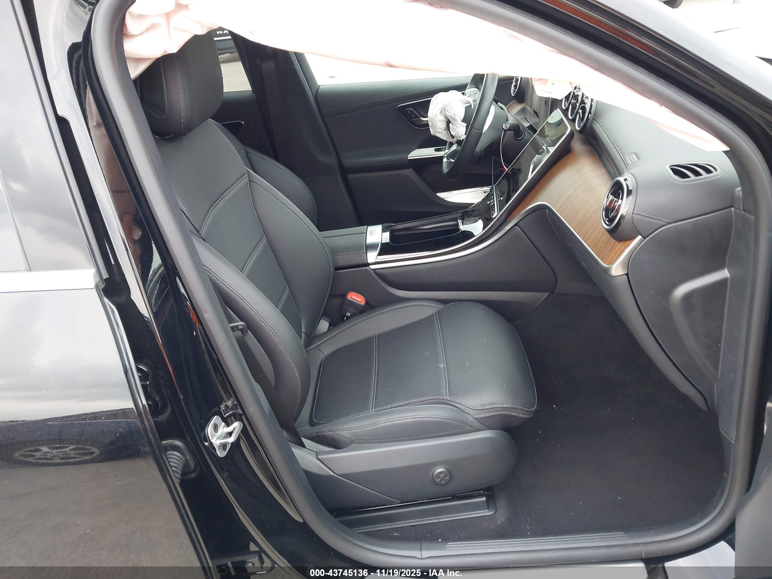 MERCEDES-BENZ GLC image 5