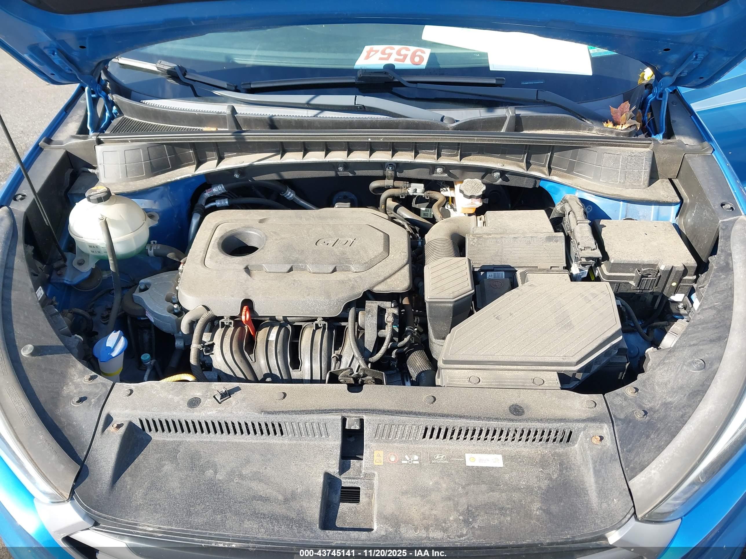 HYUNDAI TUCSON image 10
