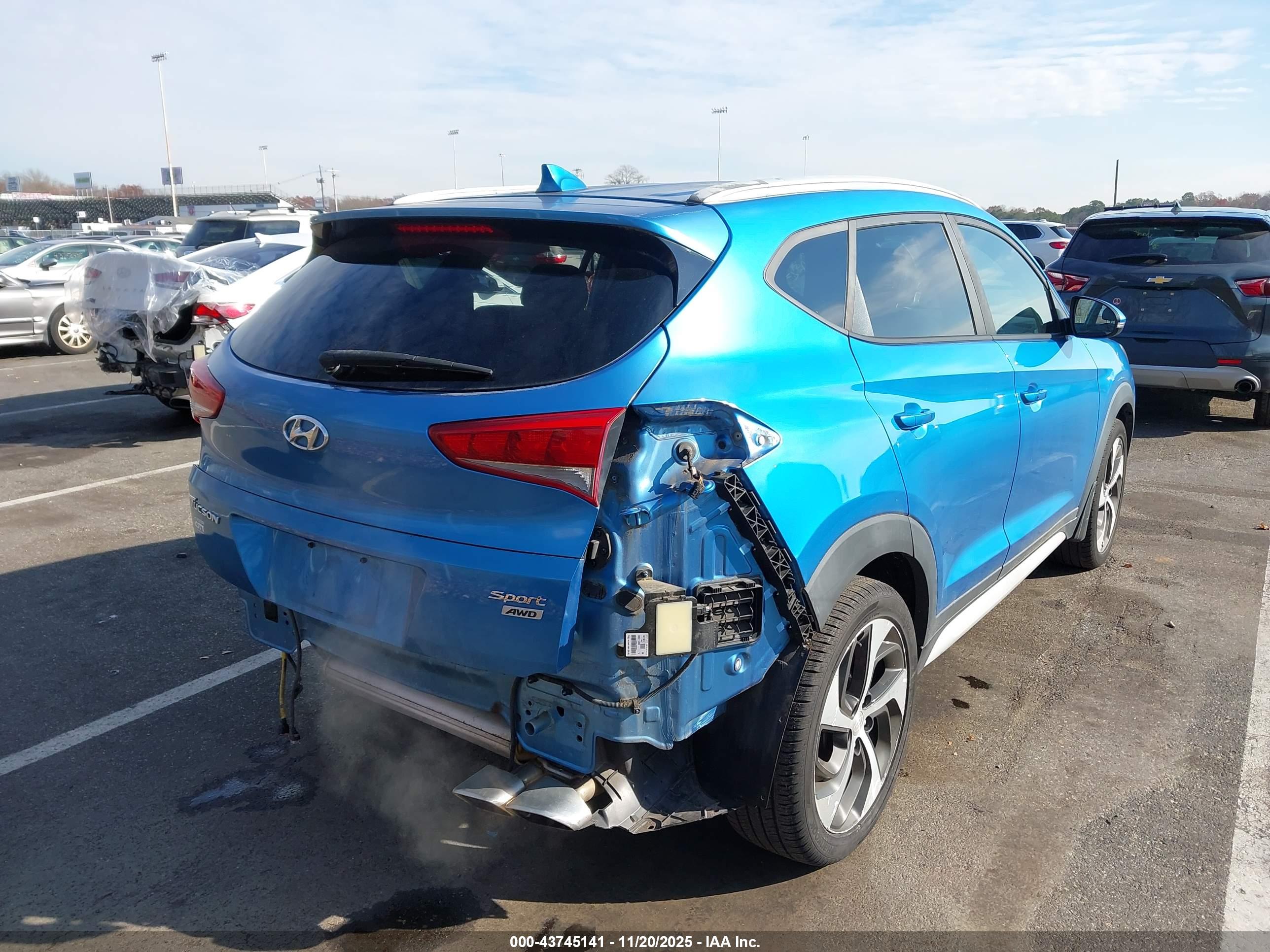 HYUNDAI TUCSON image 4