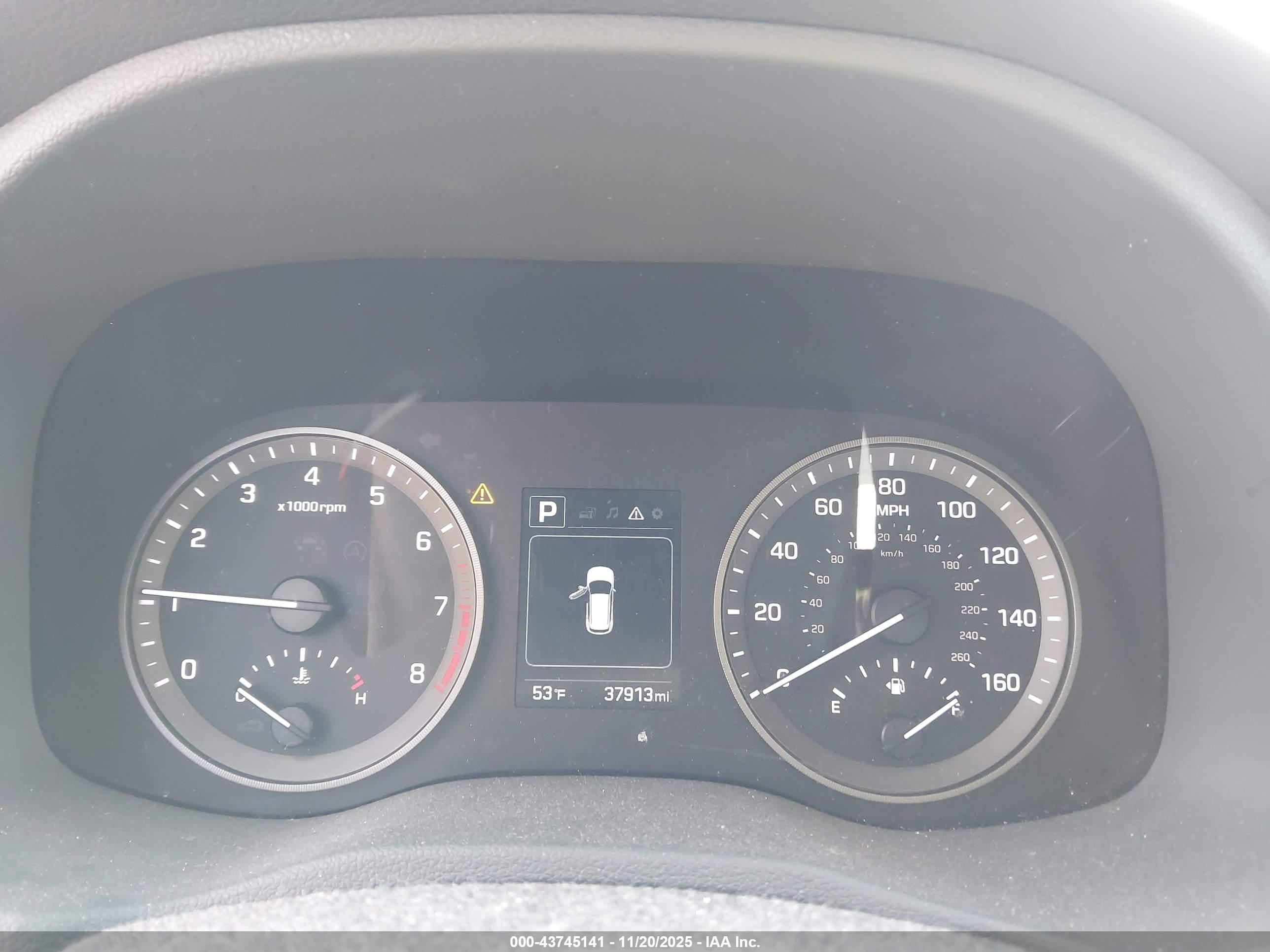 HYUNDAI TUCSON image 7
