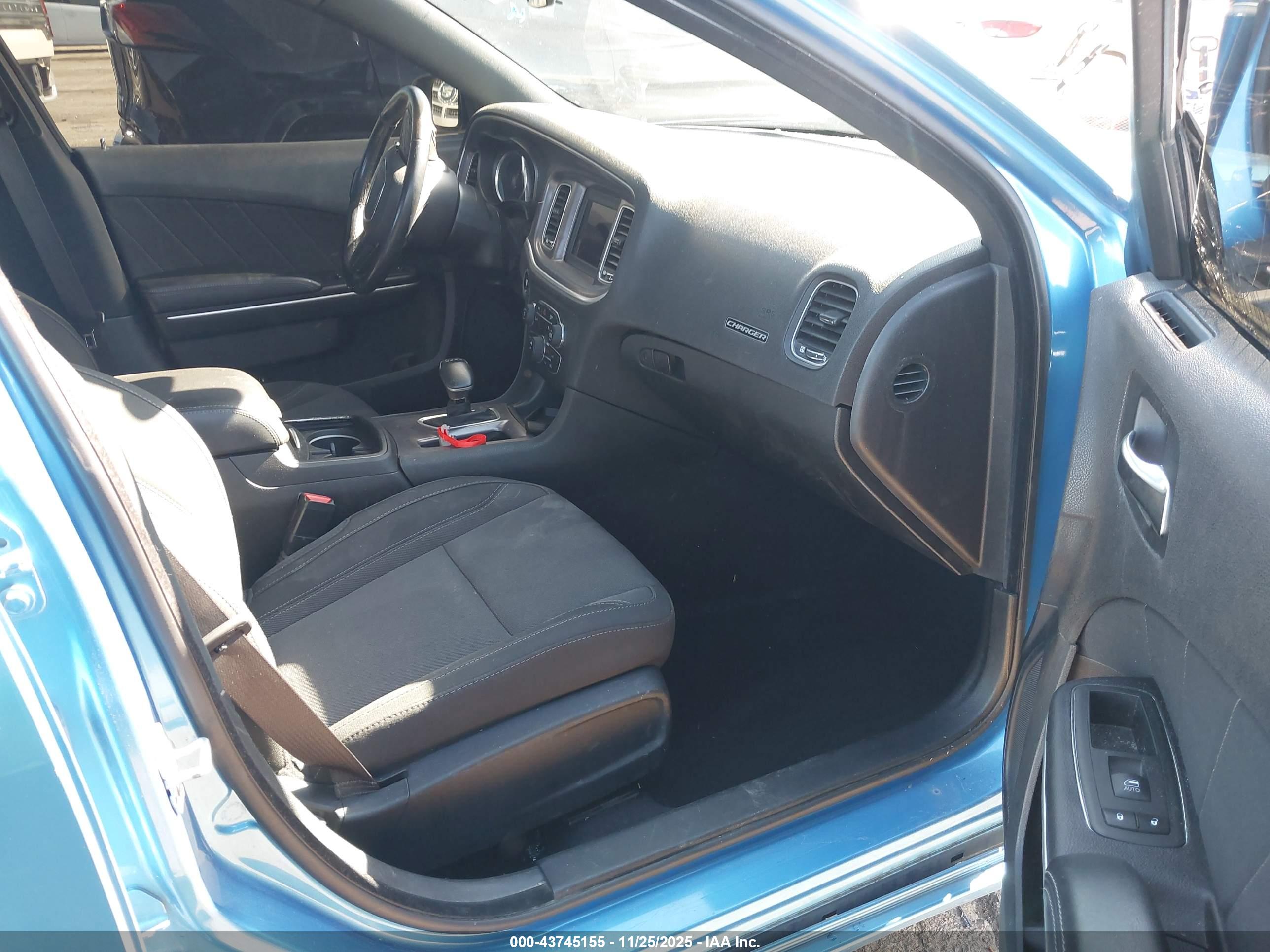 DODGE CHARGER image 5