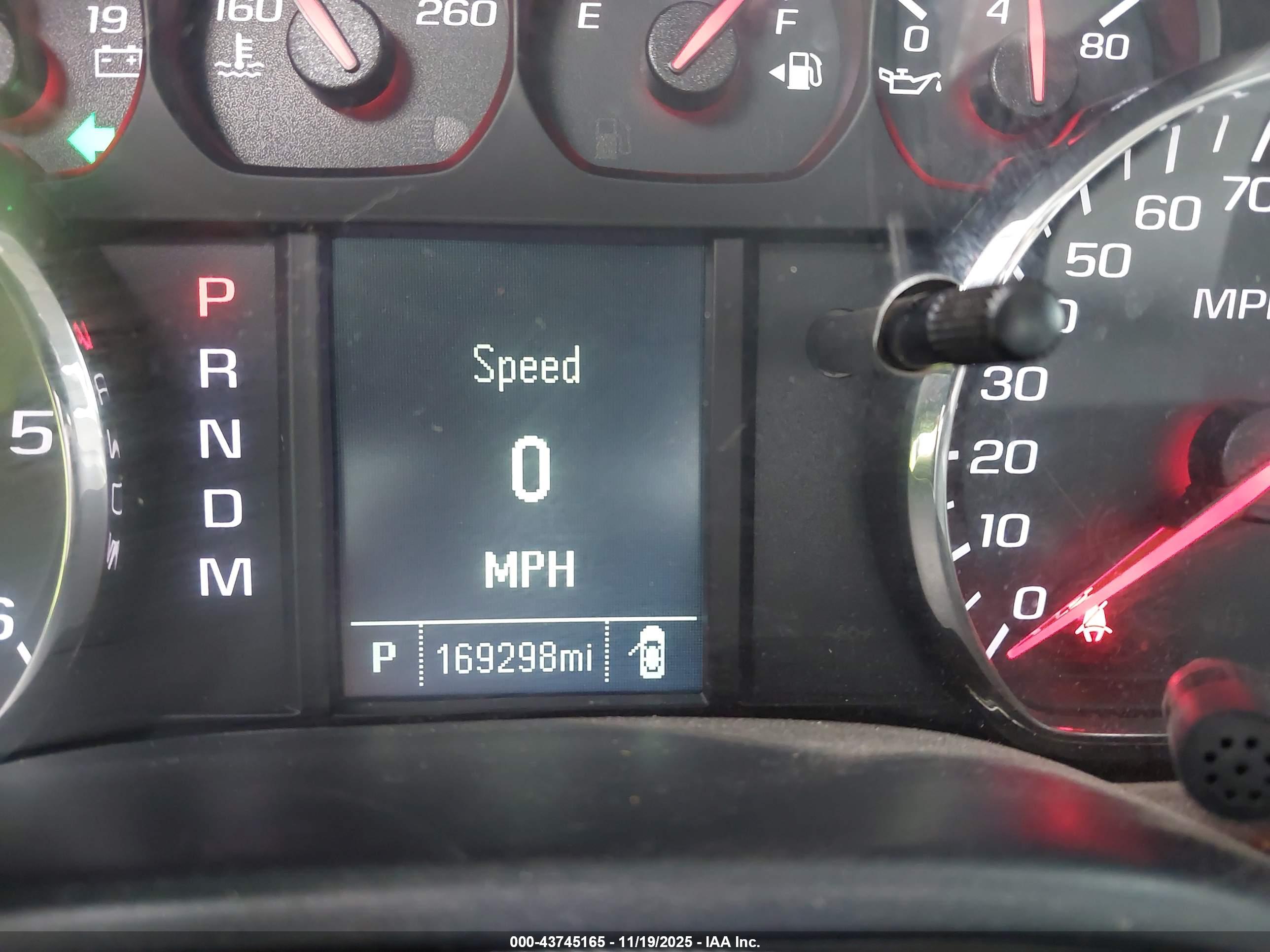 CHEVROLET SILVERADO image 7