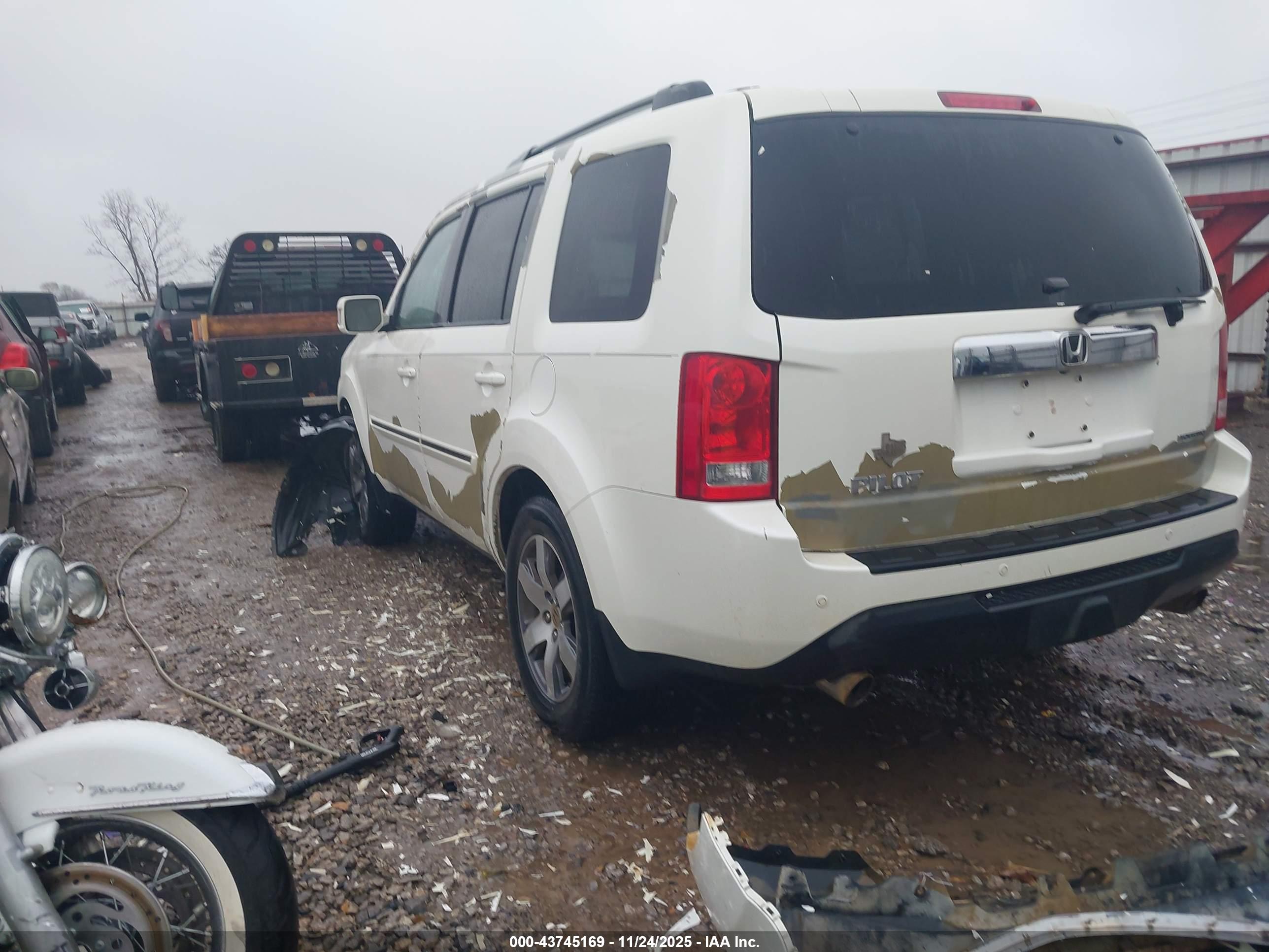 HONDA PILOT image 3