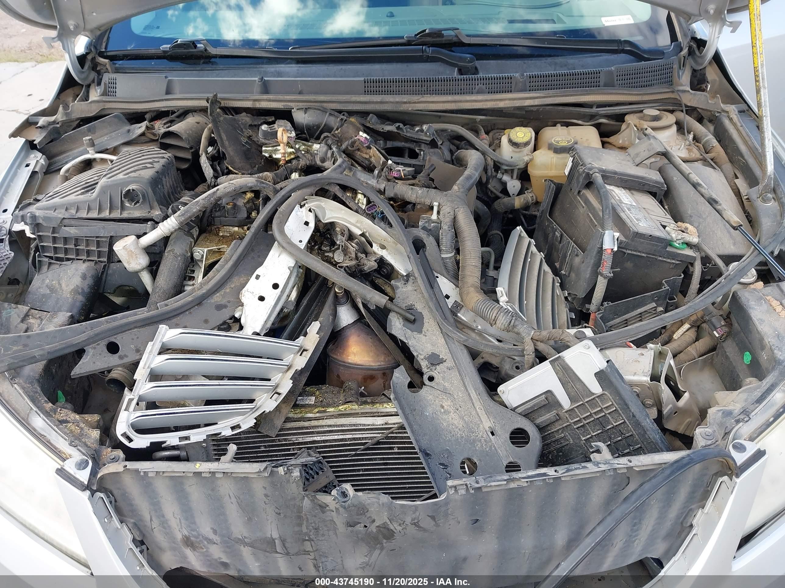 BUICK LACROSSE image 10