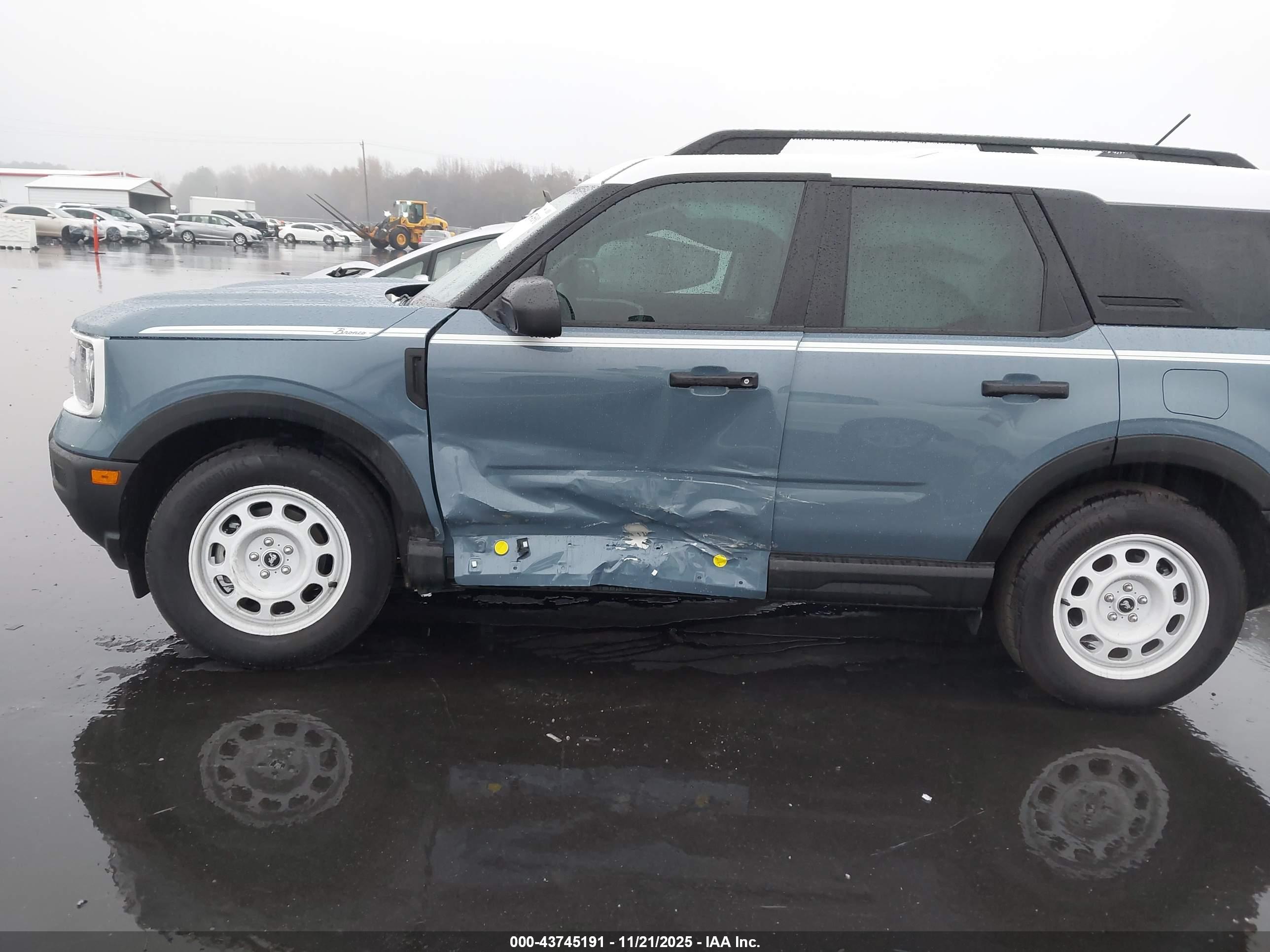 FORD BRONCO image 6