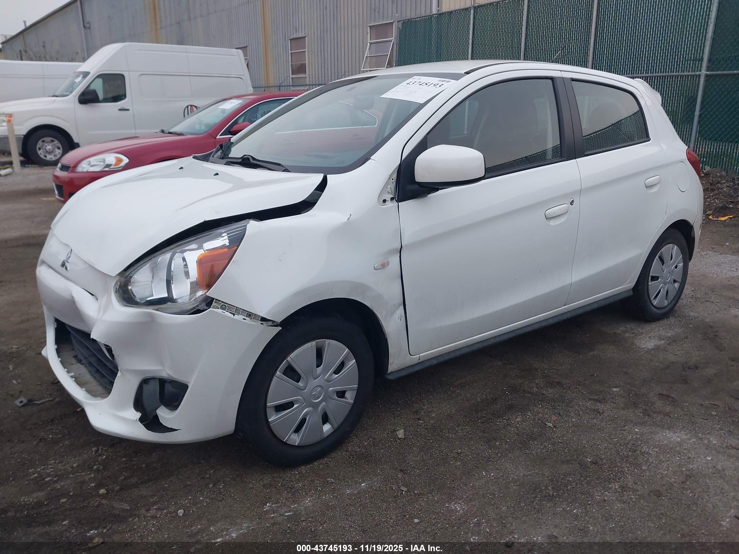 MITSUBISHI MIRAGE image 2