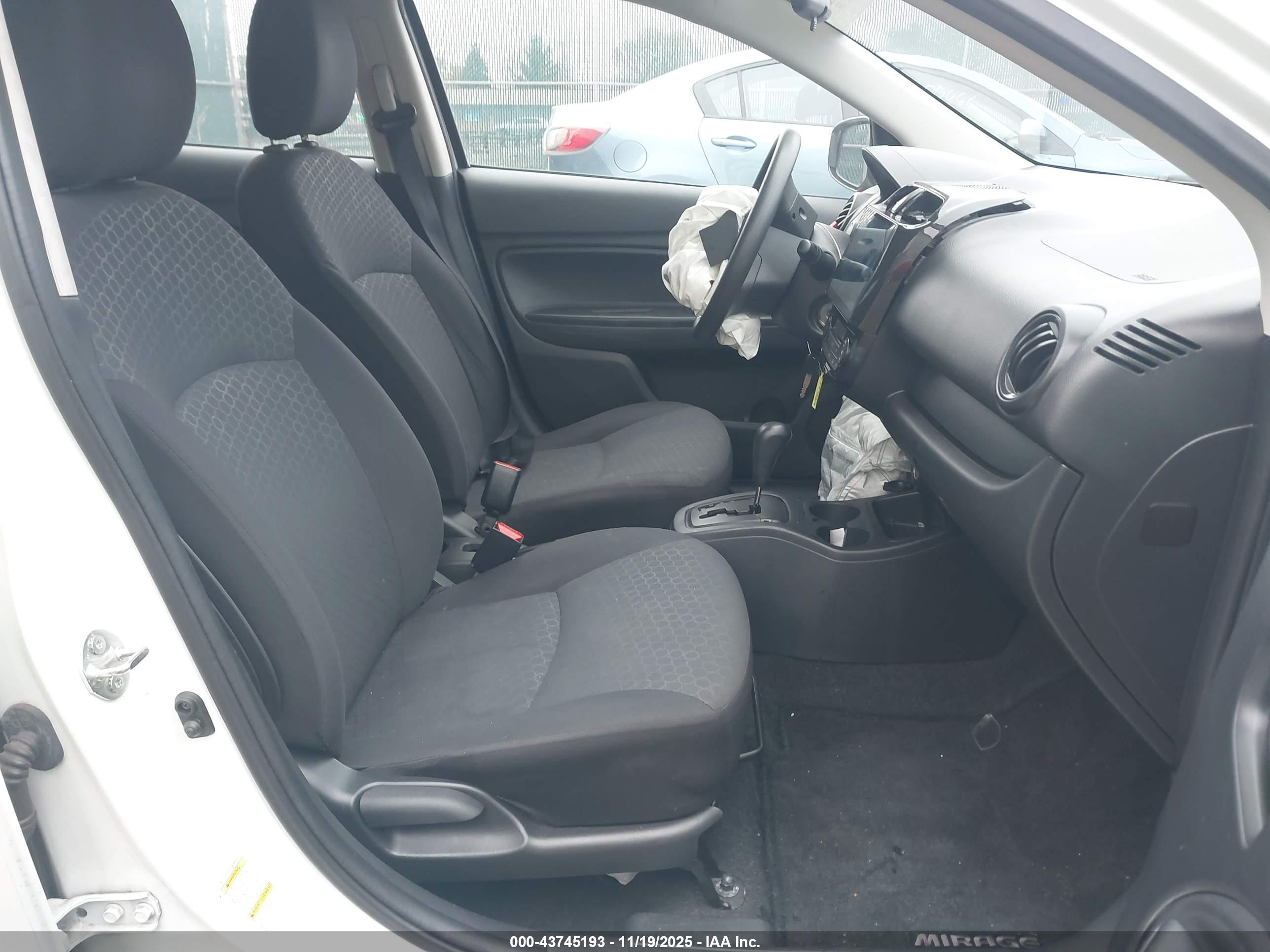 MITSUBISHI MIRAGE image 5