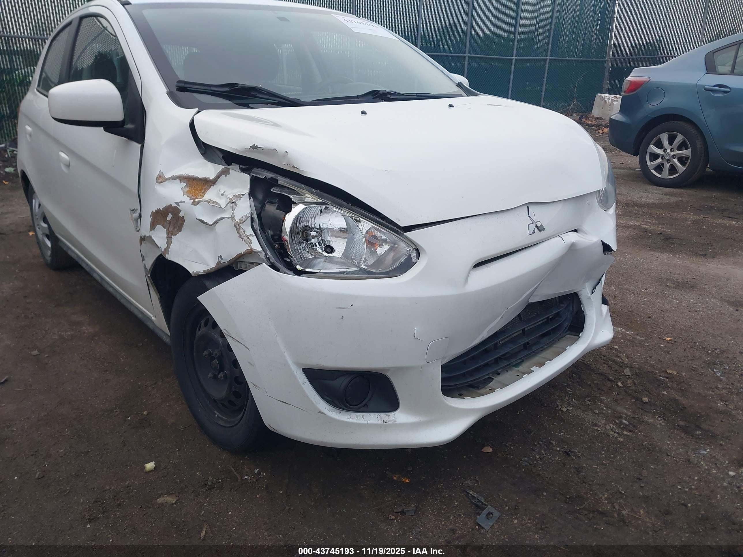 MITSUBISHI MIRAGE image 6