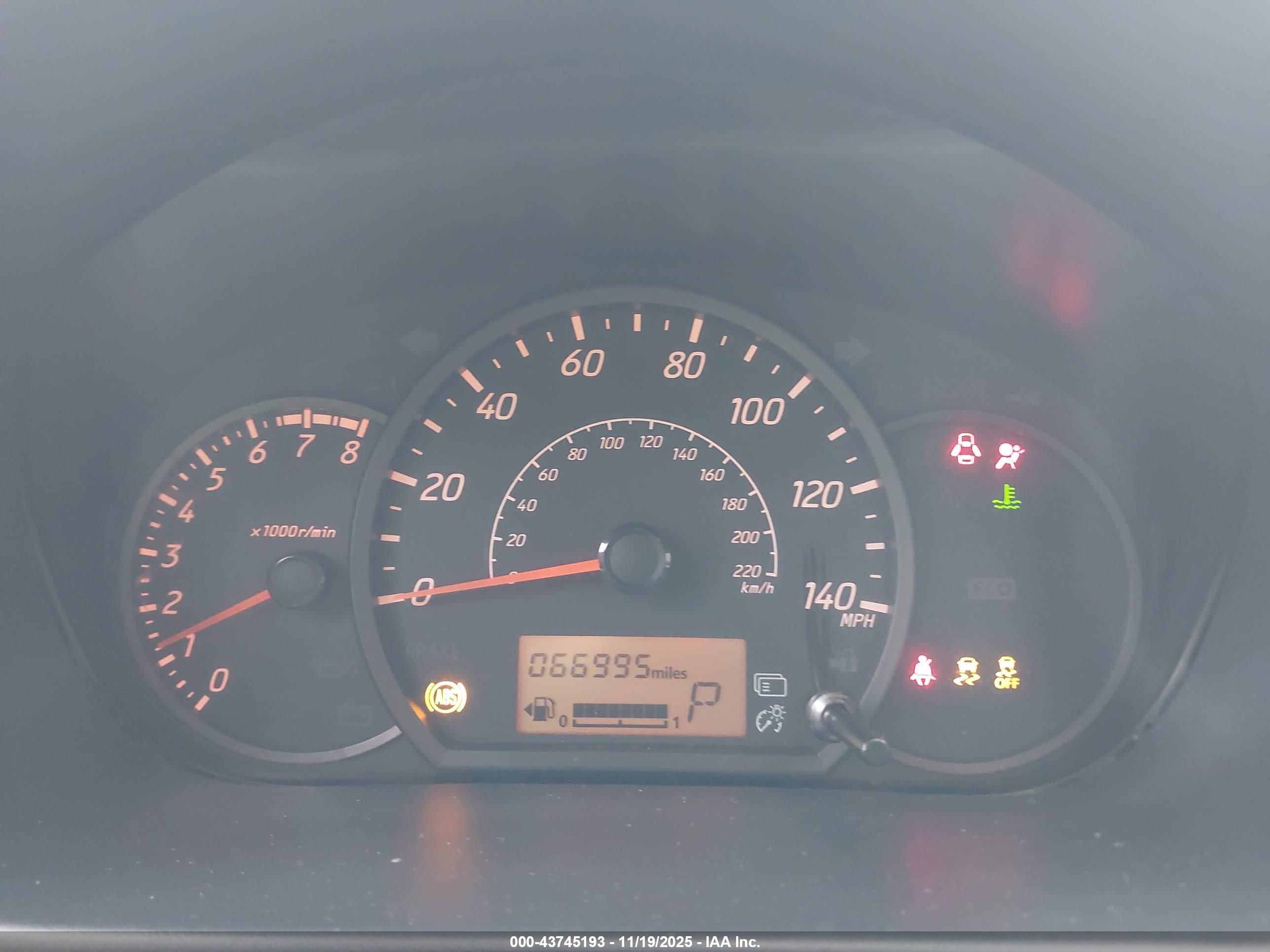 MITSUBISHI MIRAGE image 7