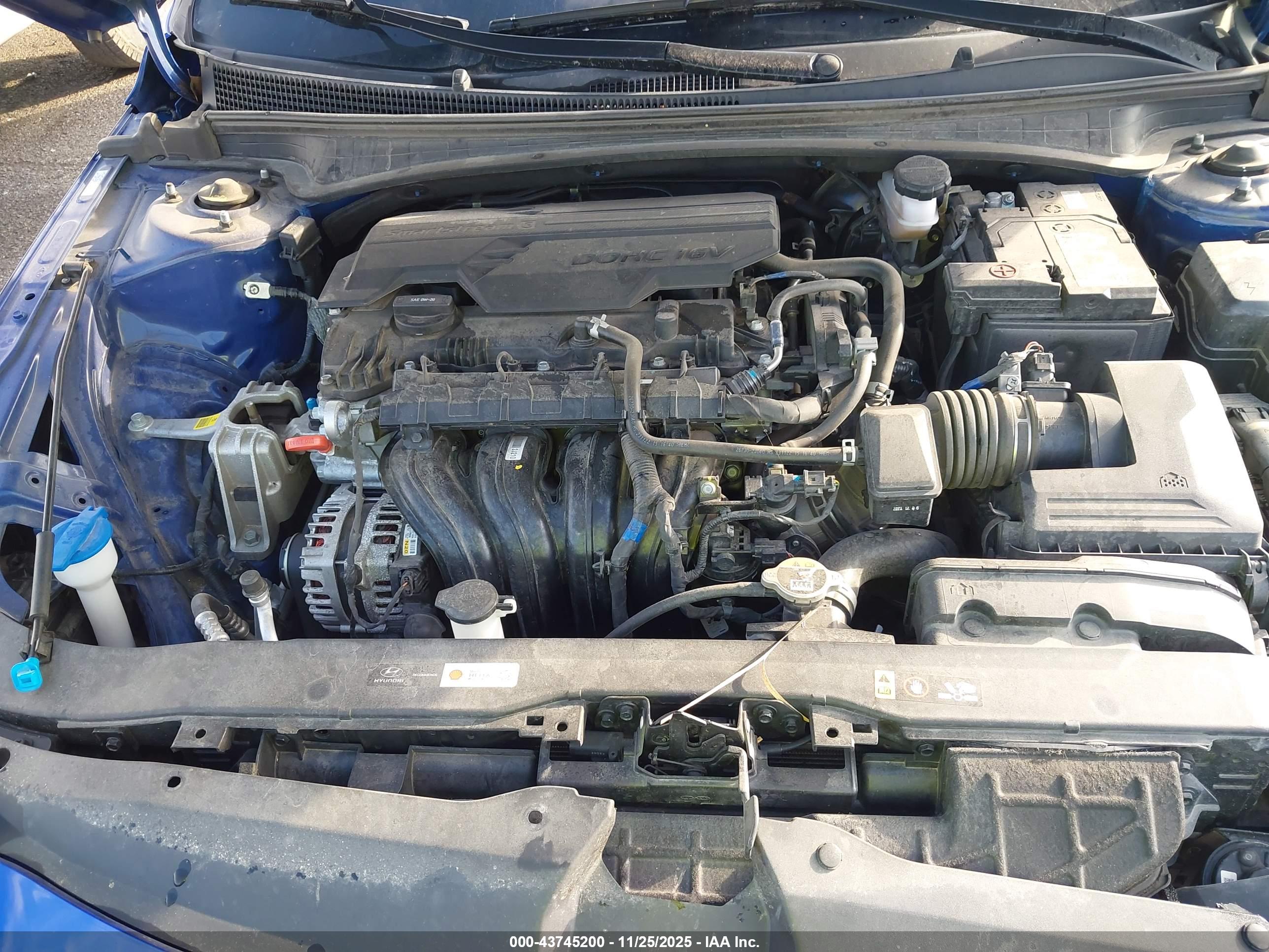 HYUNDAI ELANTRA image 10