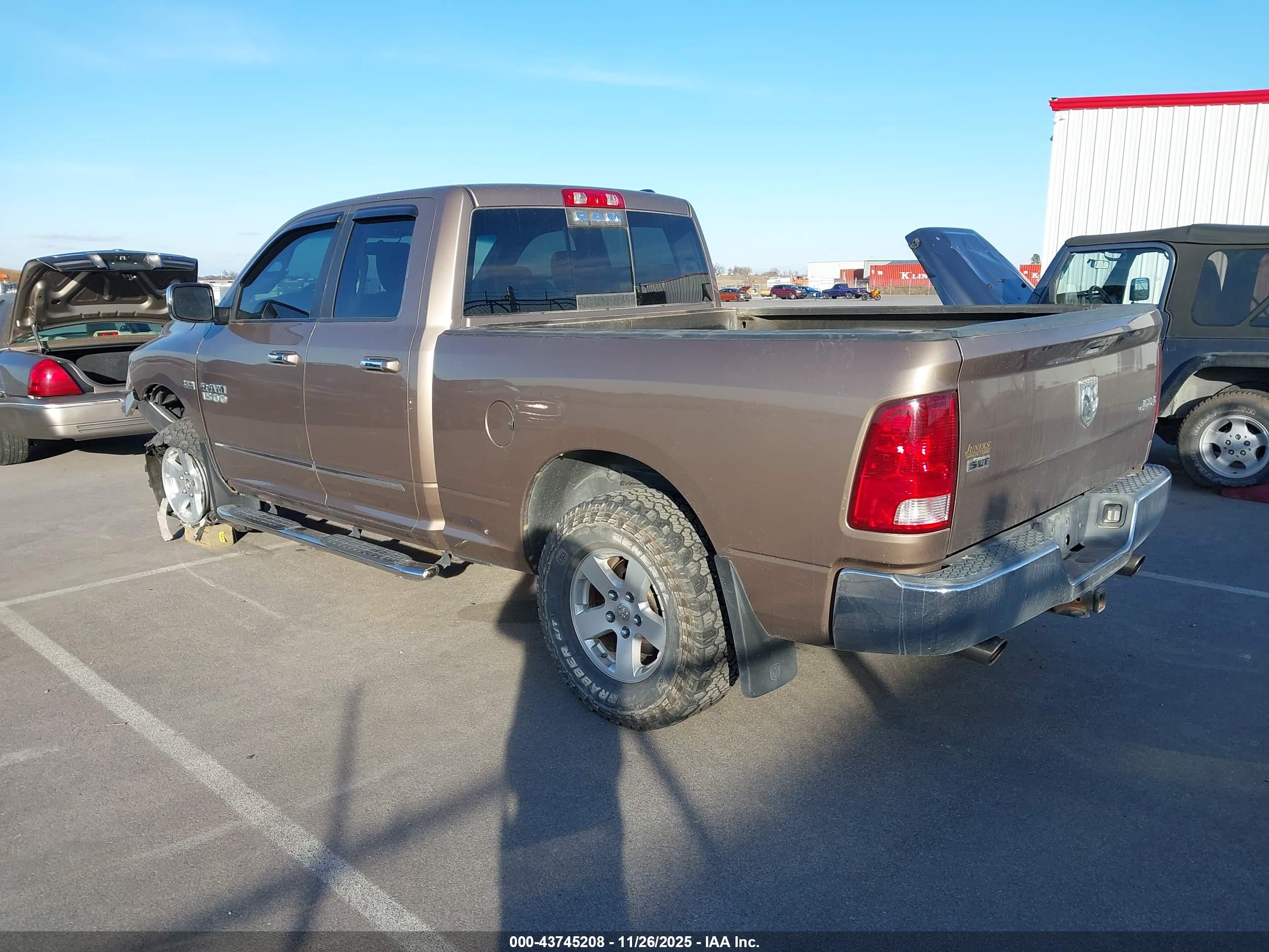 DODGE RAM image 3