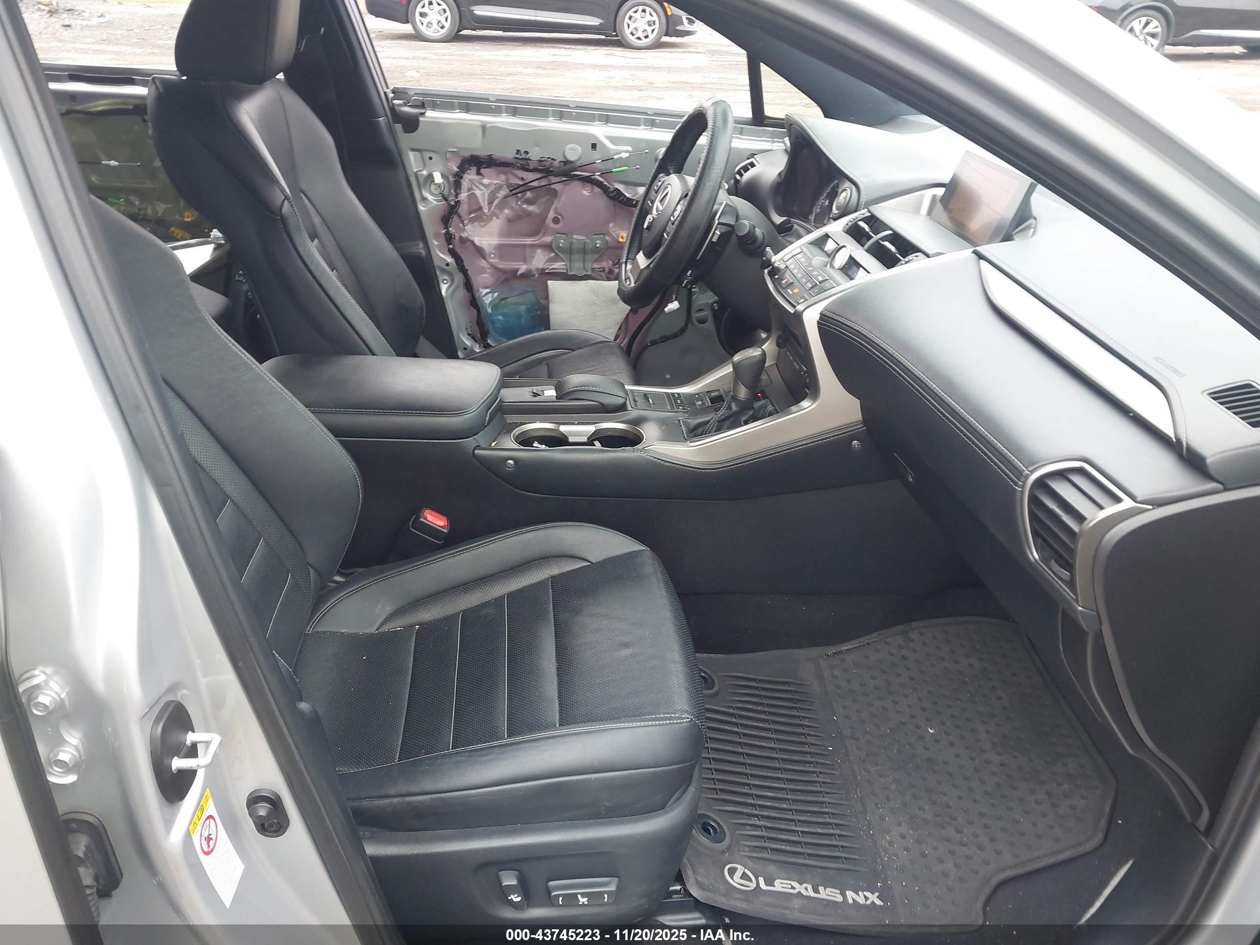 LEXUS NX image 5
