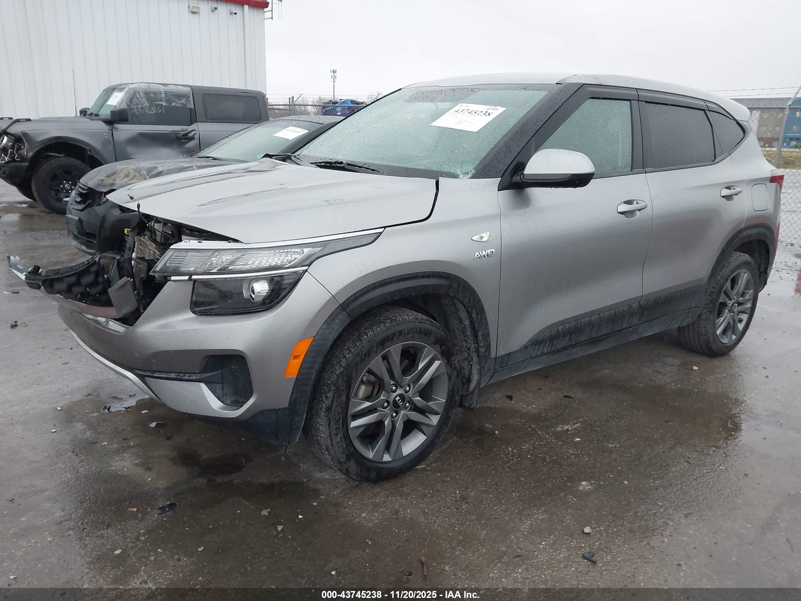KIA SELTOS image 2