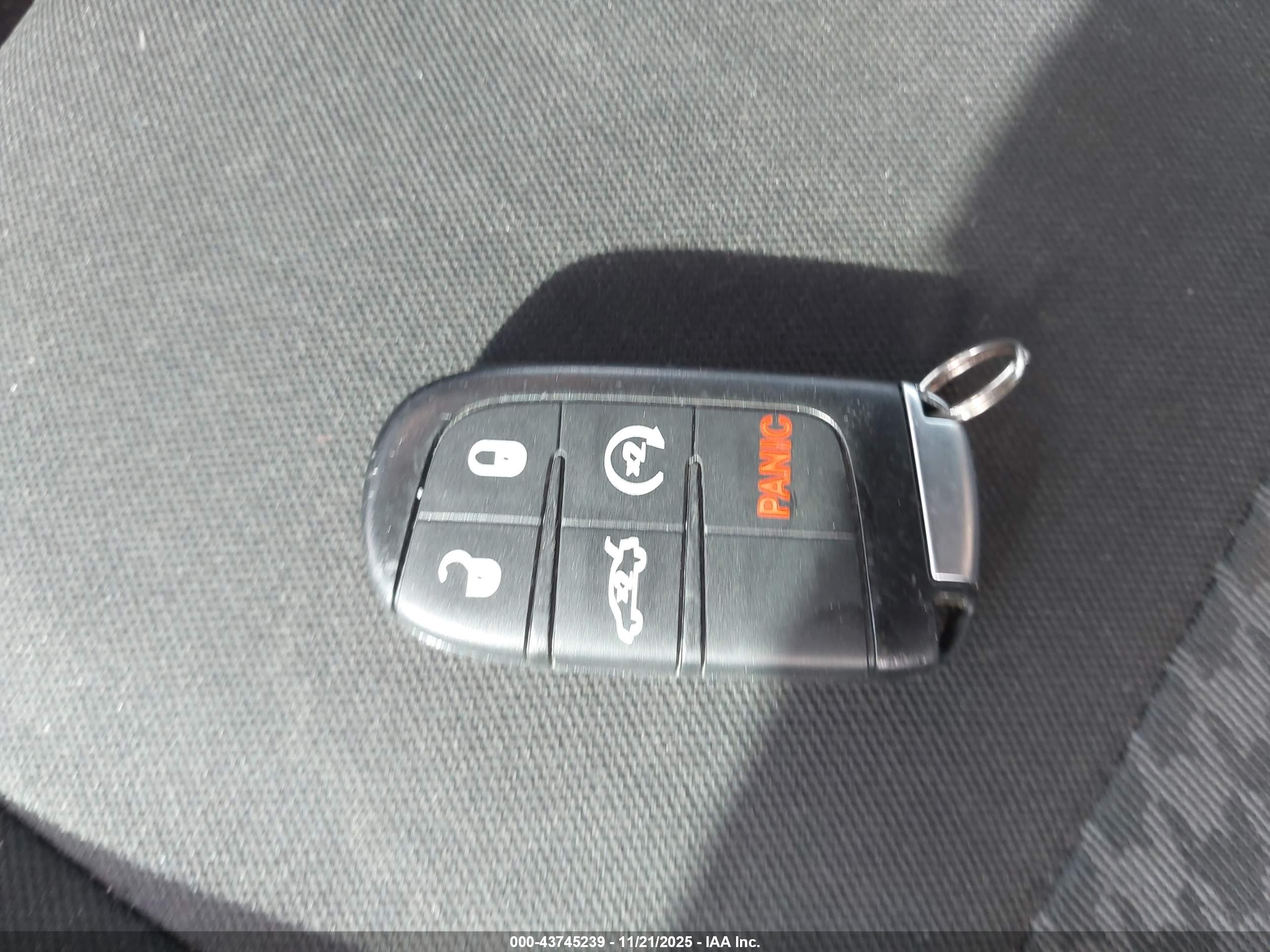 DODGE CHALLENGER image 11