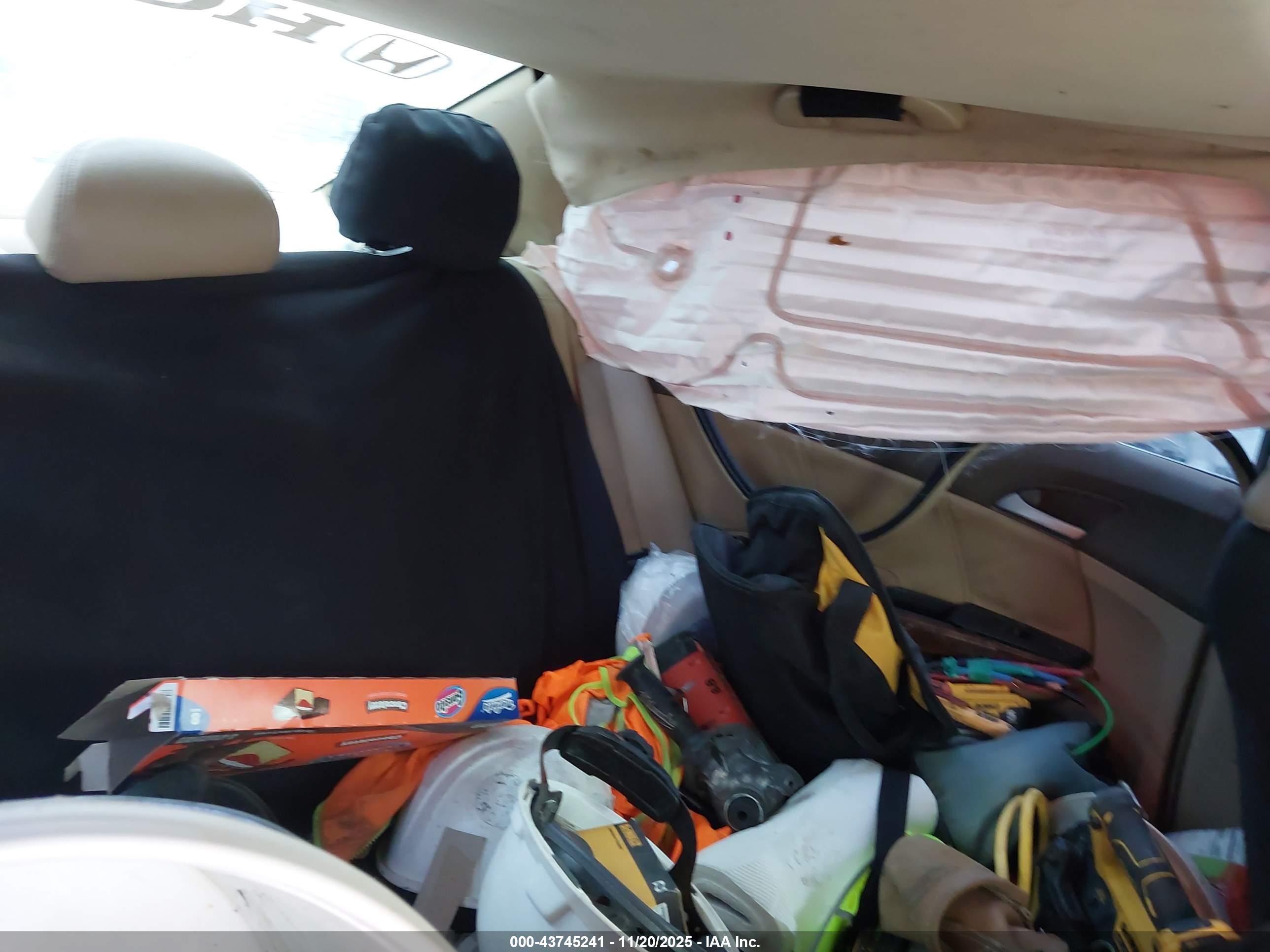 HONDA ACCORD image 8