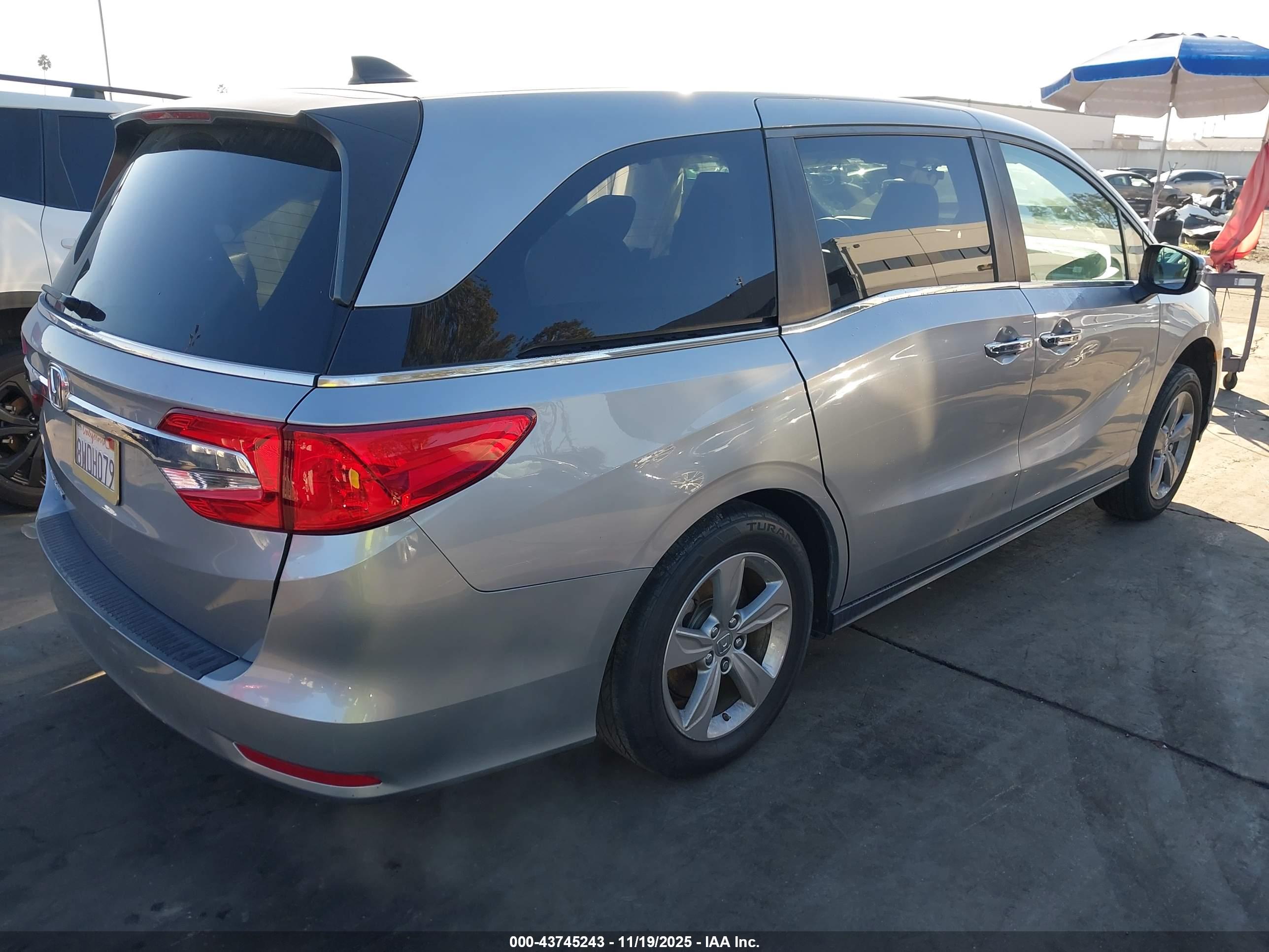 HONDA ODYSSEY image 4