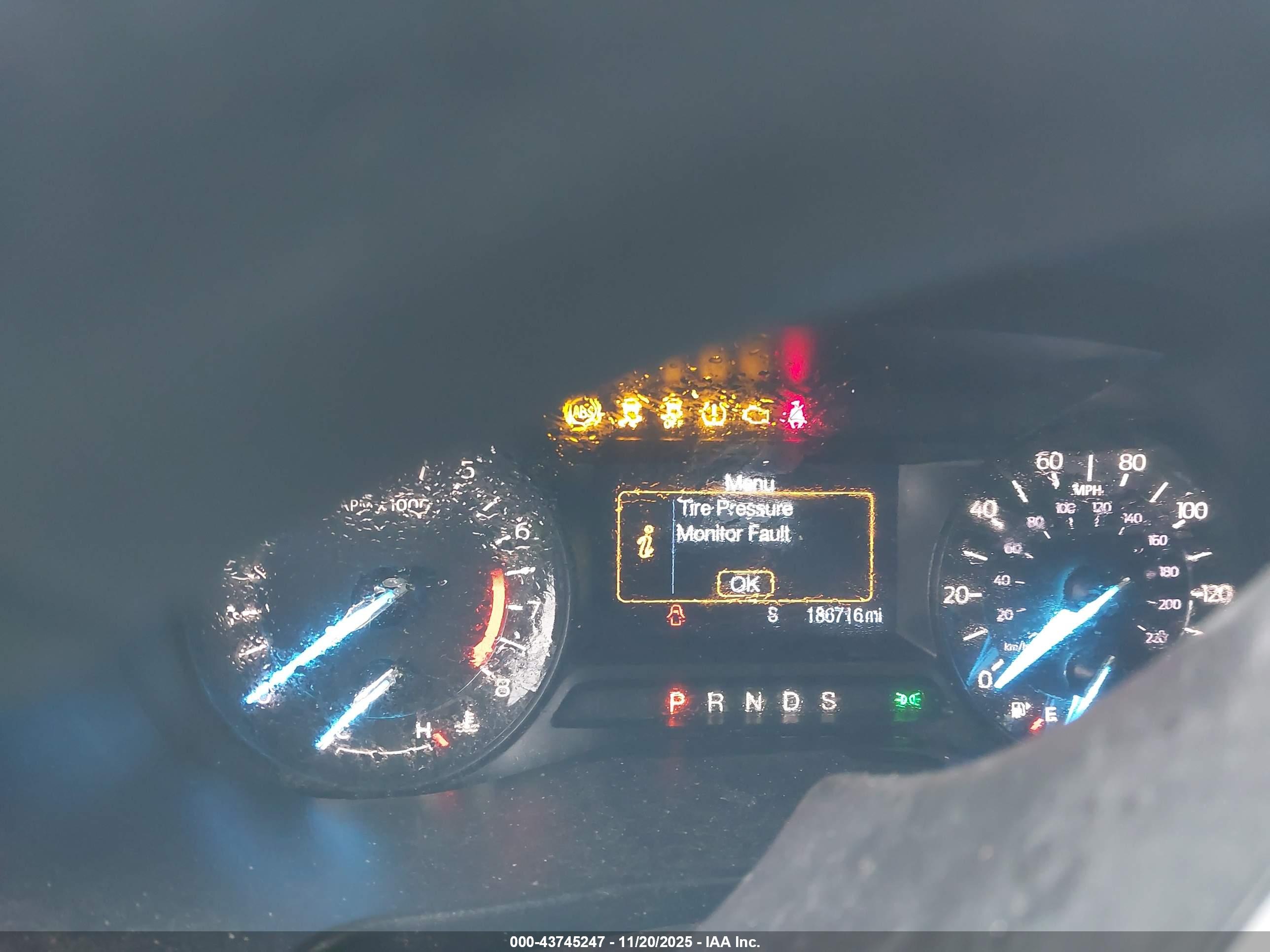 FORD EXPLORER image 7