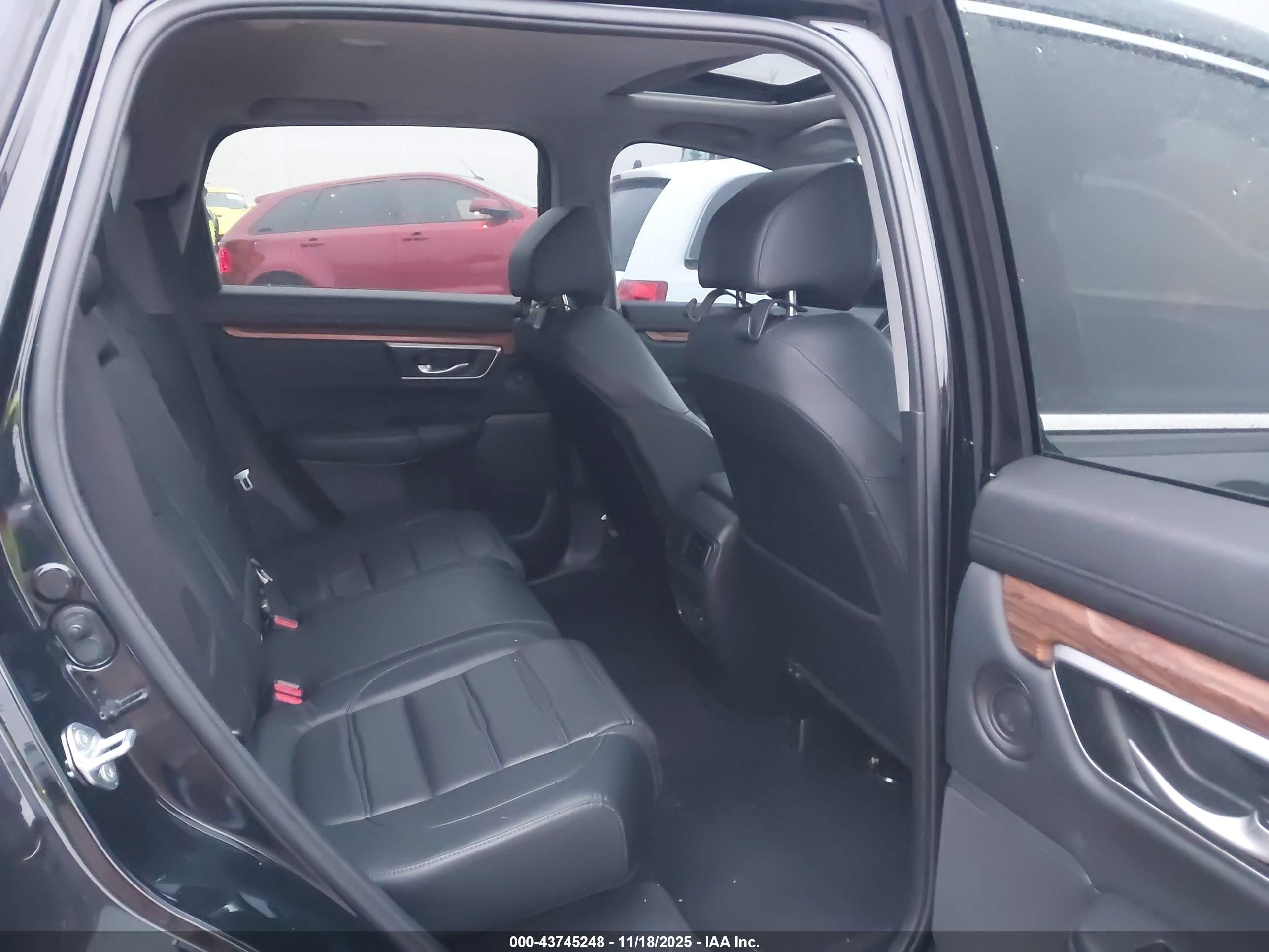 HONDA CR-V image 8