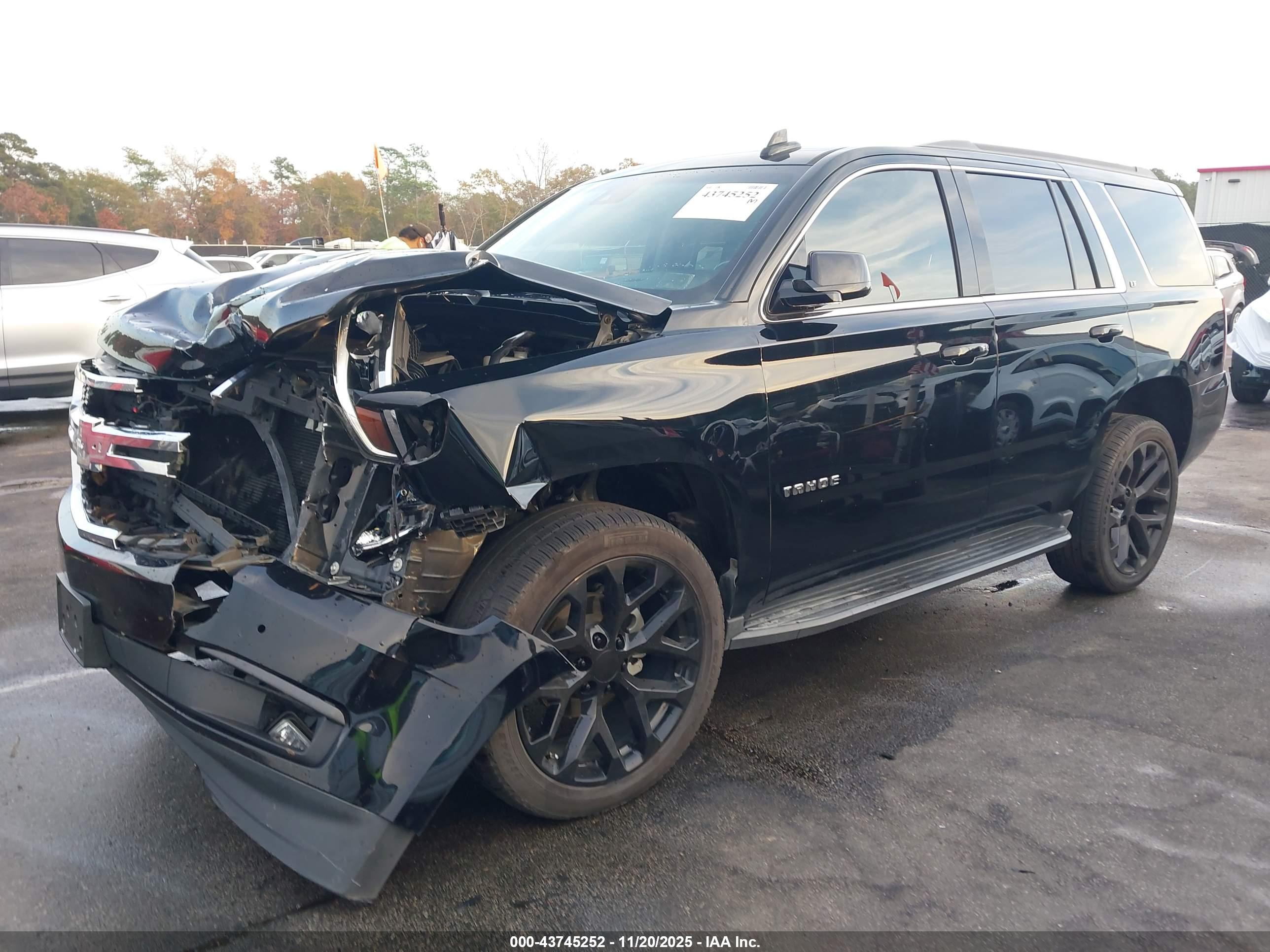 CHEVROLET TAHOE image 2