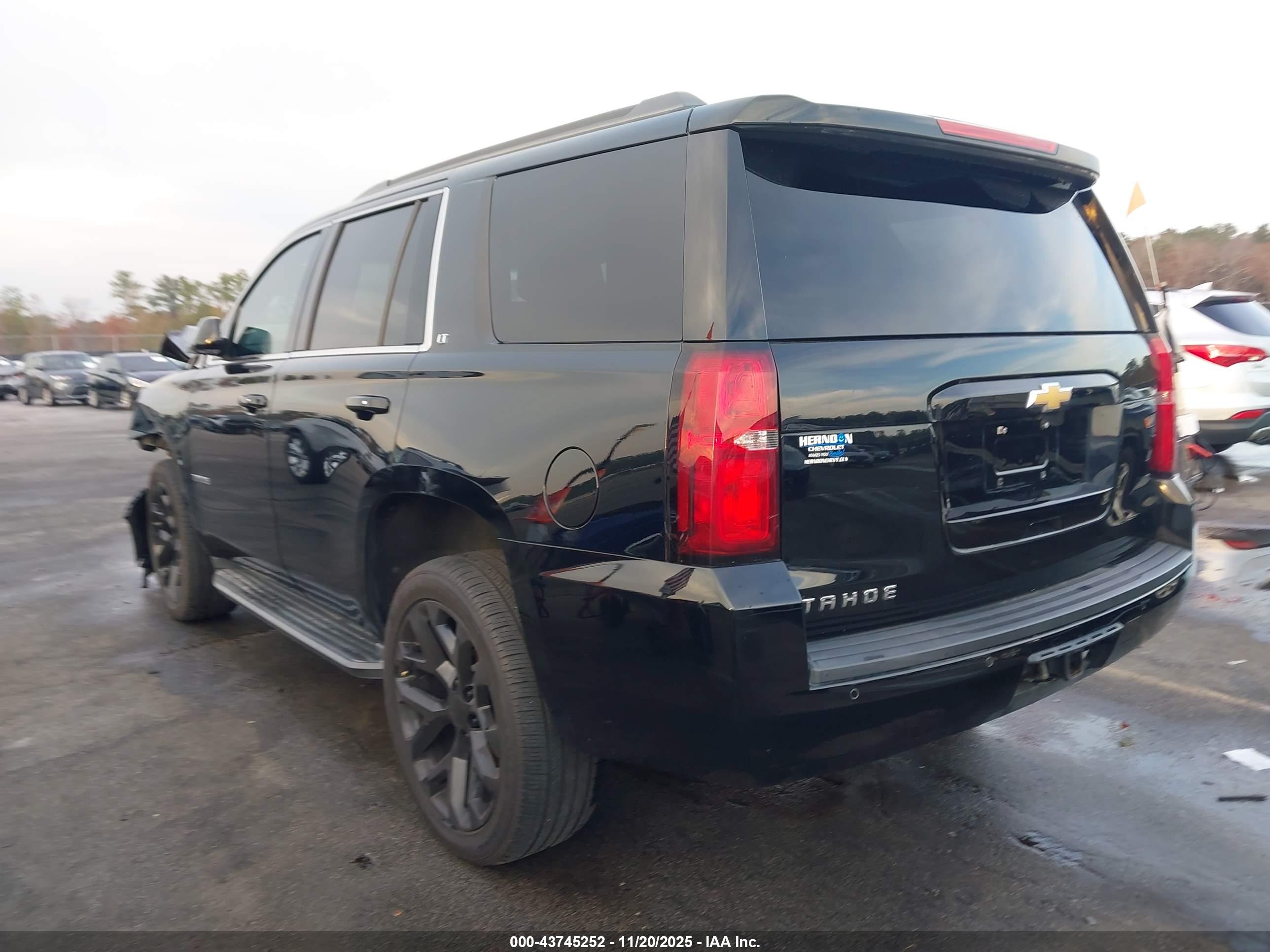 CHEVROLET TAHOE image 3