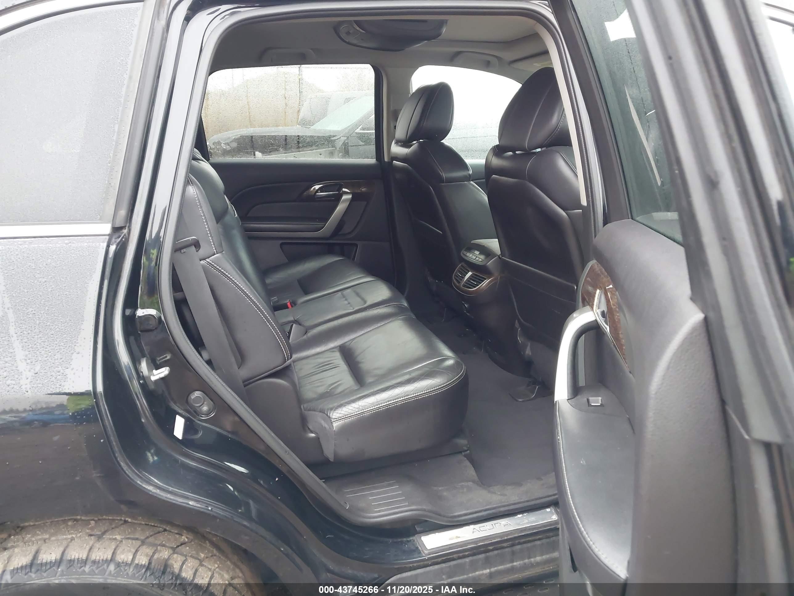ACURA MDX image 8