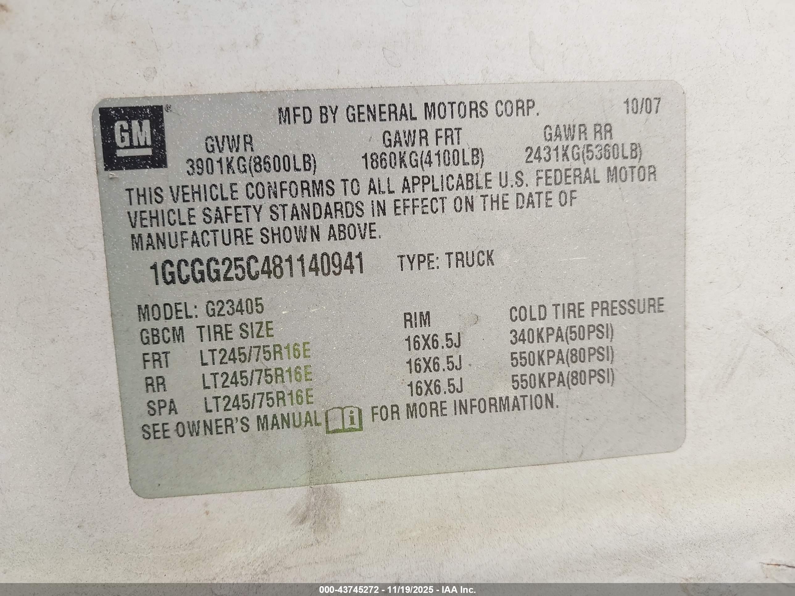 CHEVROLET EXPRESS image 9