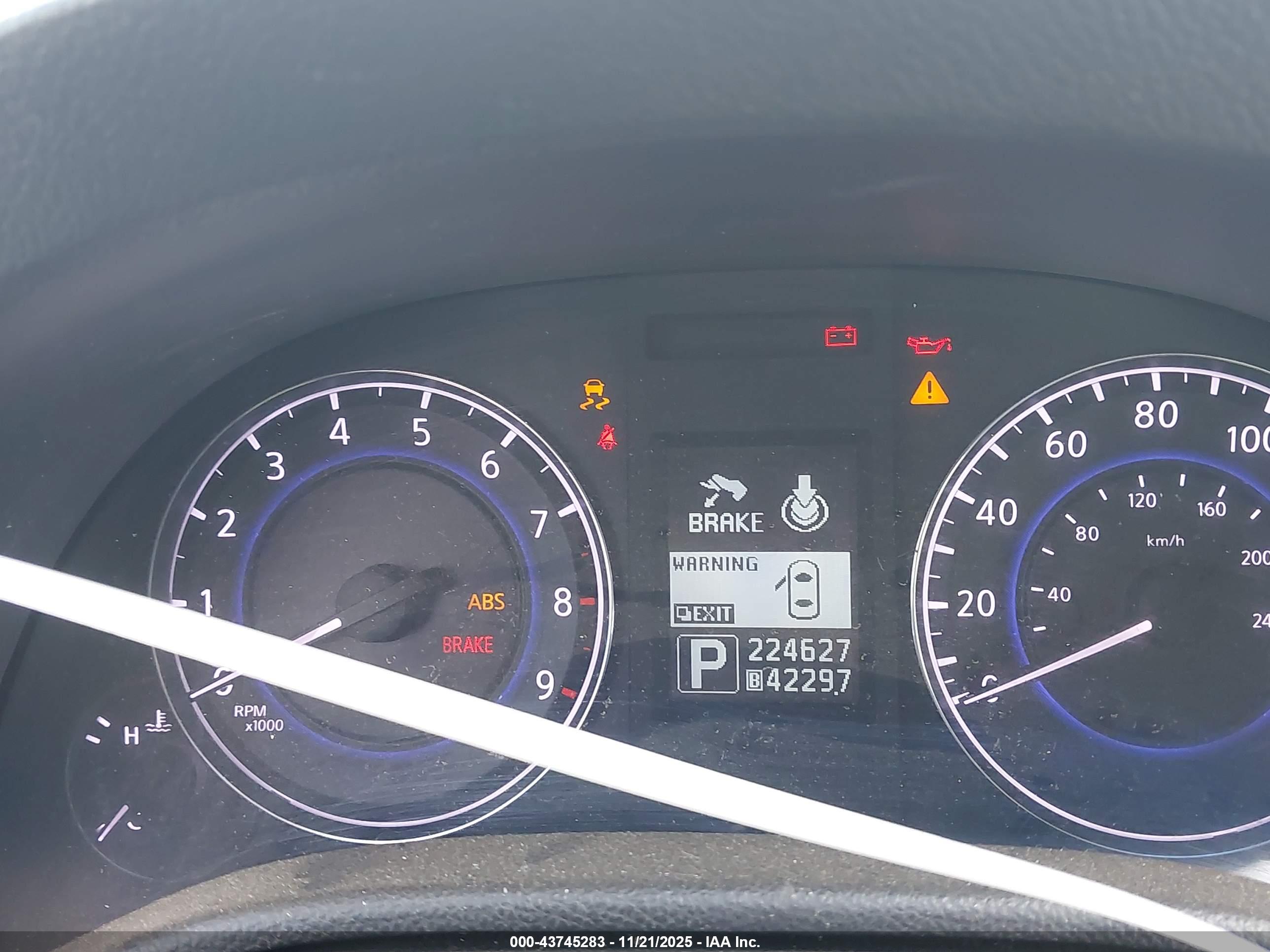 INFINITI G37 image 7
