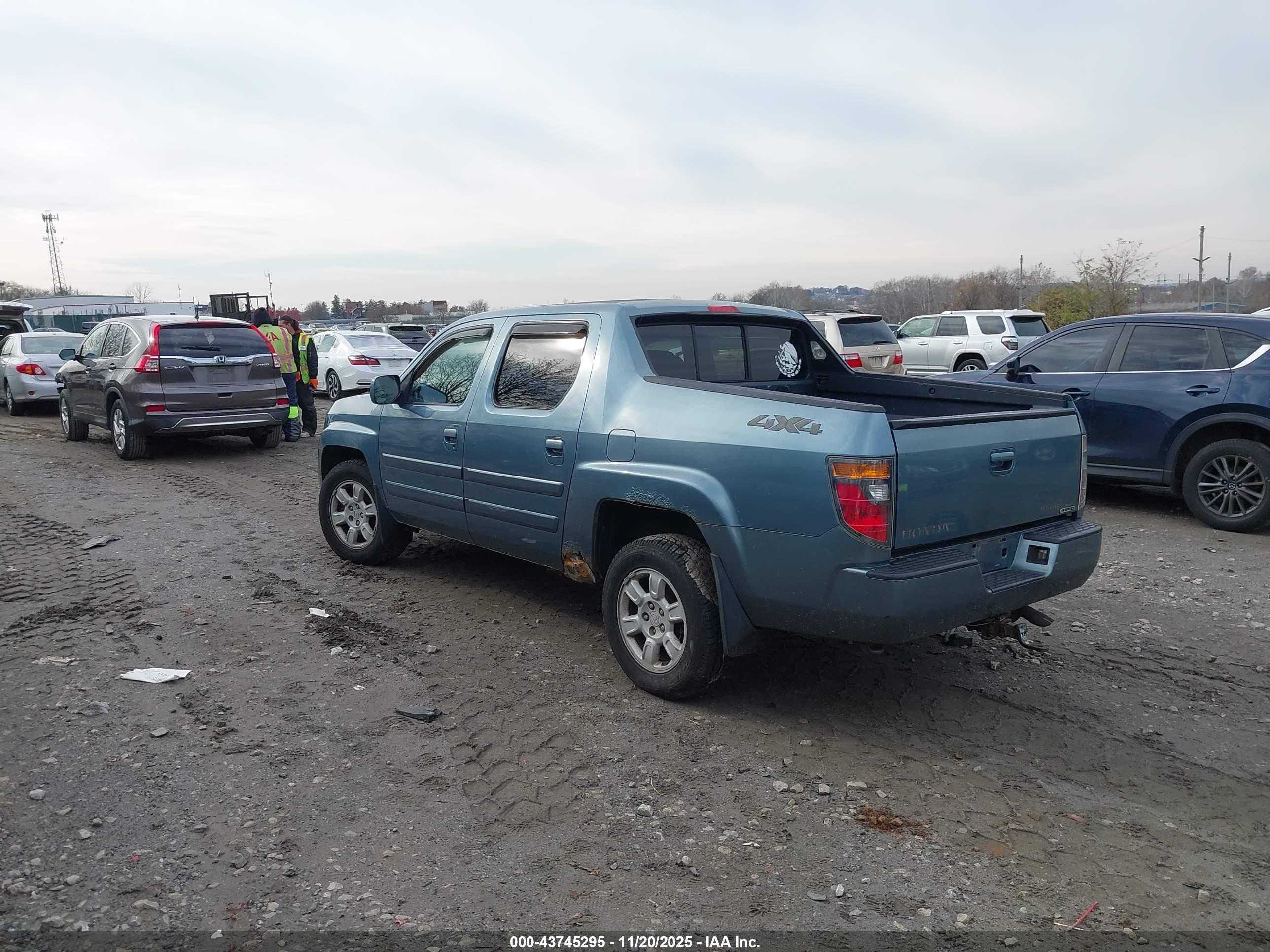 HONDA RIDGELINE image 3