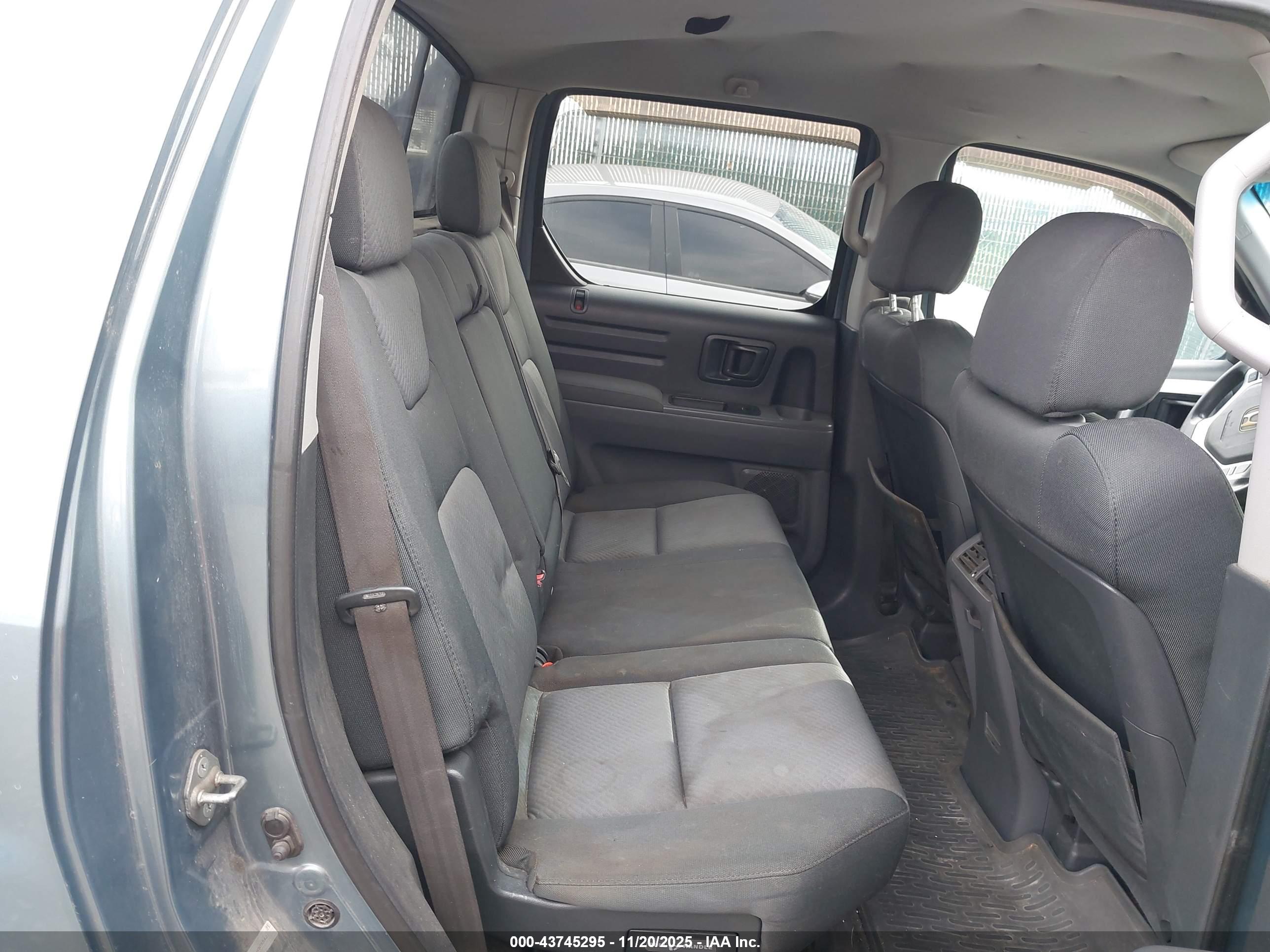 HONDA RIDGELINE image 8