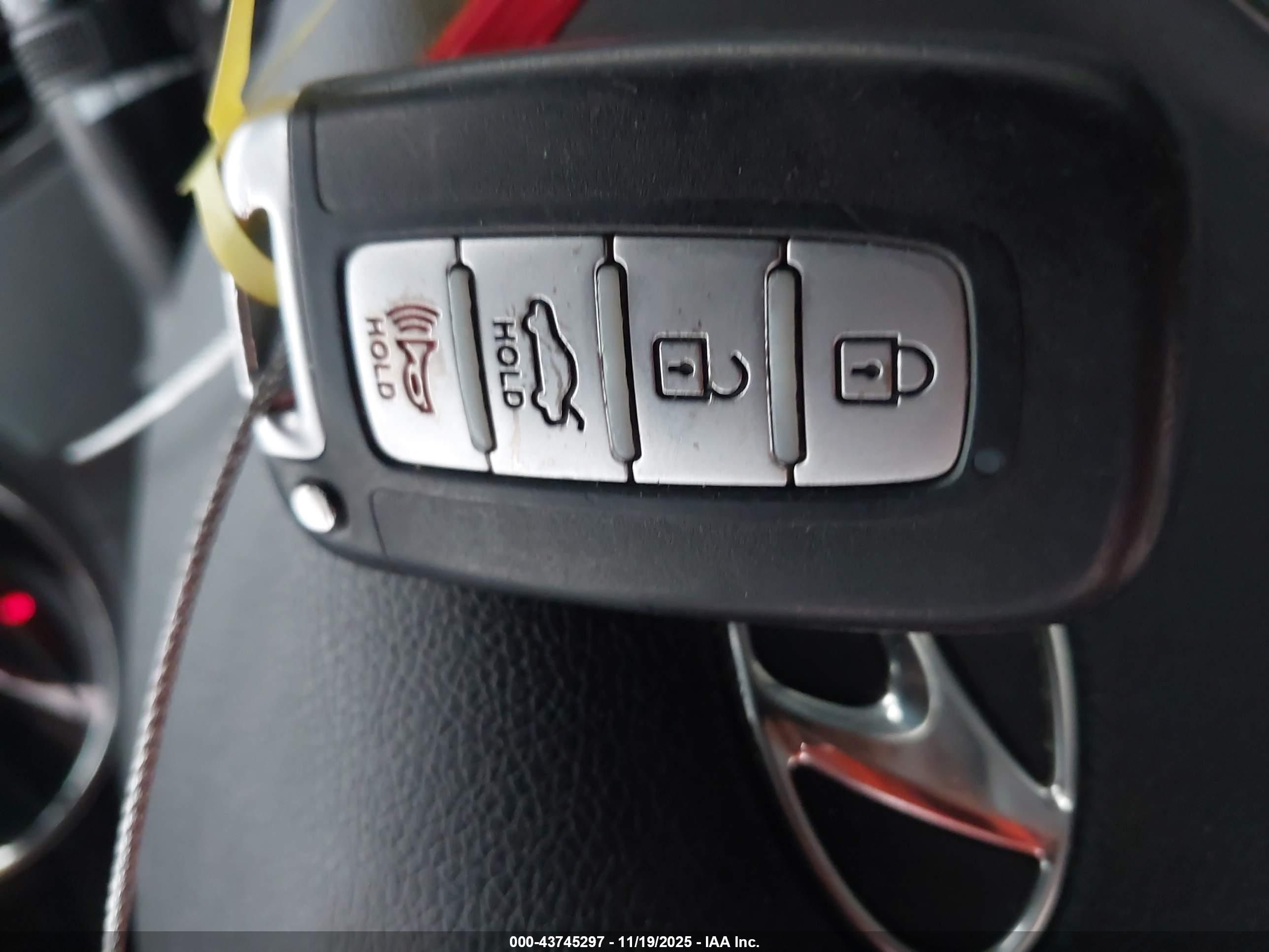 HYUNDAI SONATA image 11